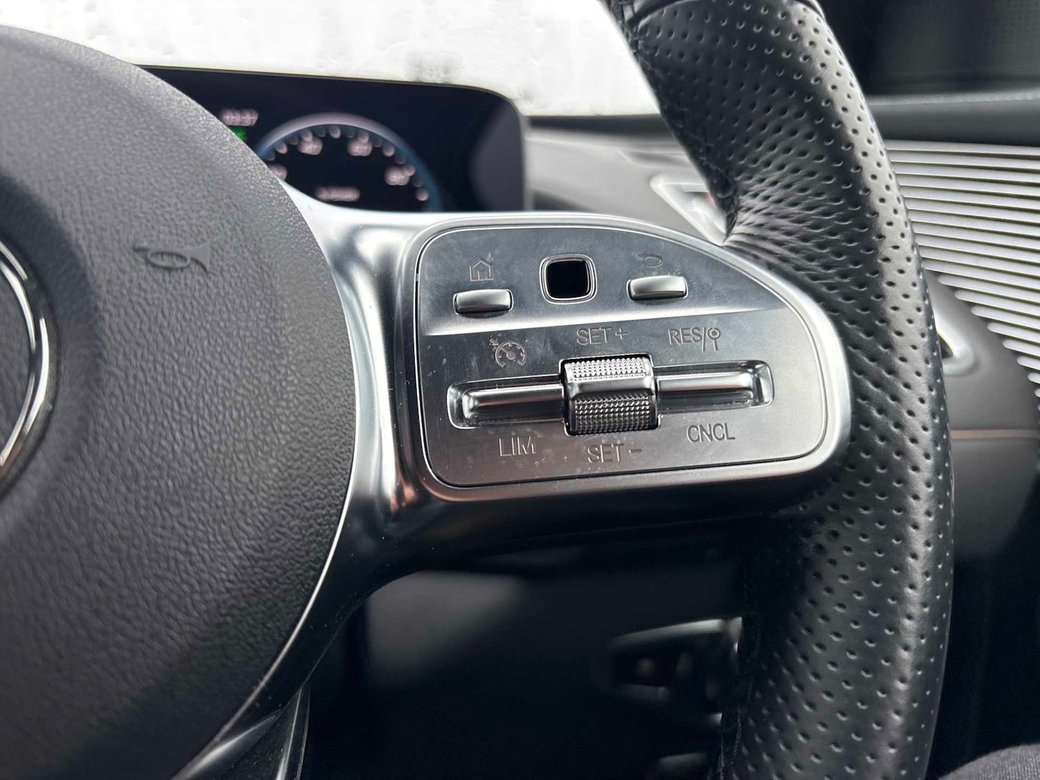 Used Mercedes-Benz EQC 2023 for sale - 77308437: Photo 26