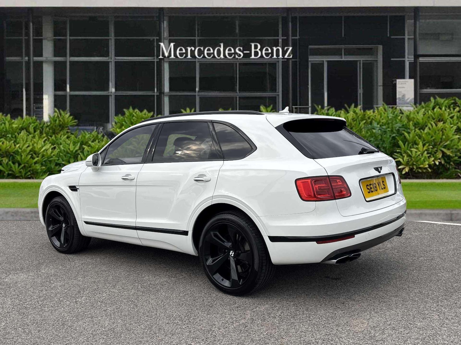 Used Bentley Bentayga 2018 for sale - 76170154: Photo 2