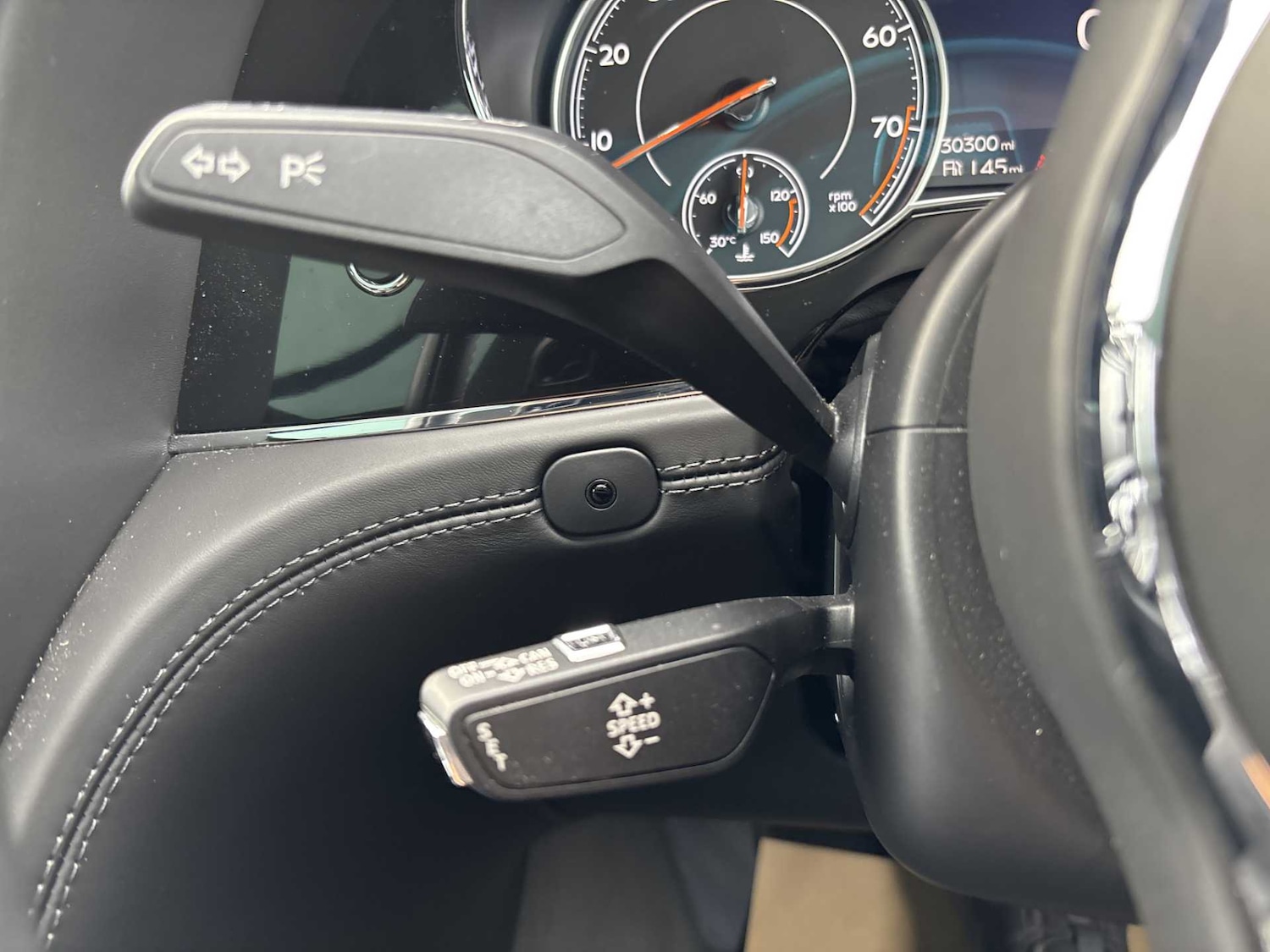 Used Bentley Bentayga 2018 for sale - 76170154: Photo 28