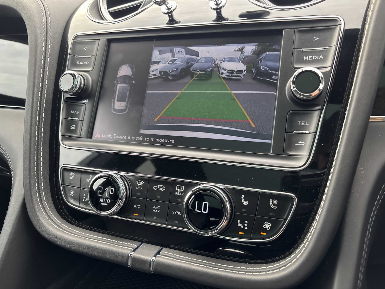 Used Bentley Bentayga 2018 for sale - 76170154: Photo 35