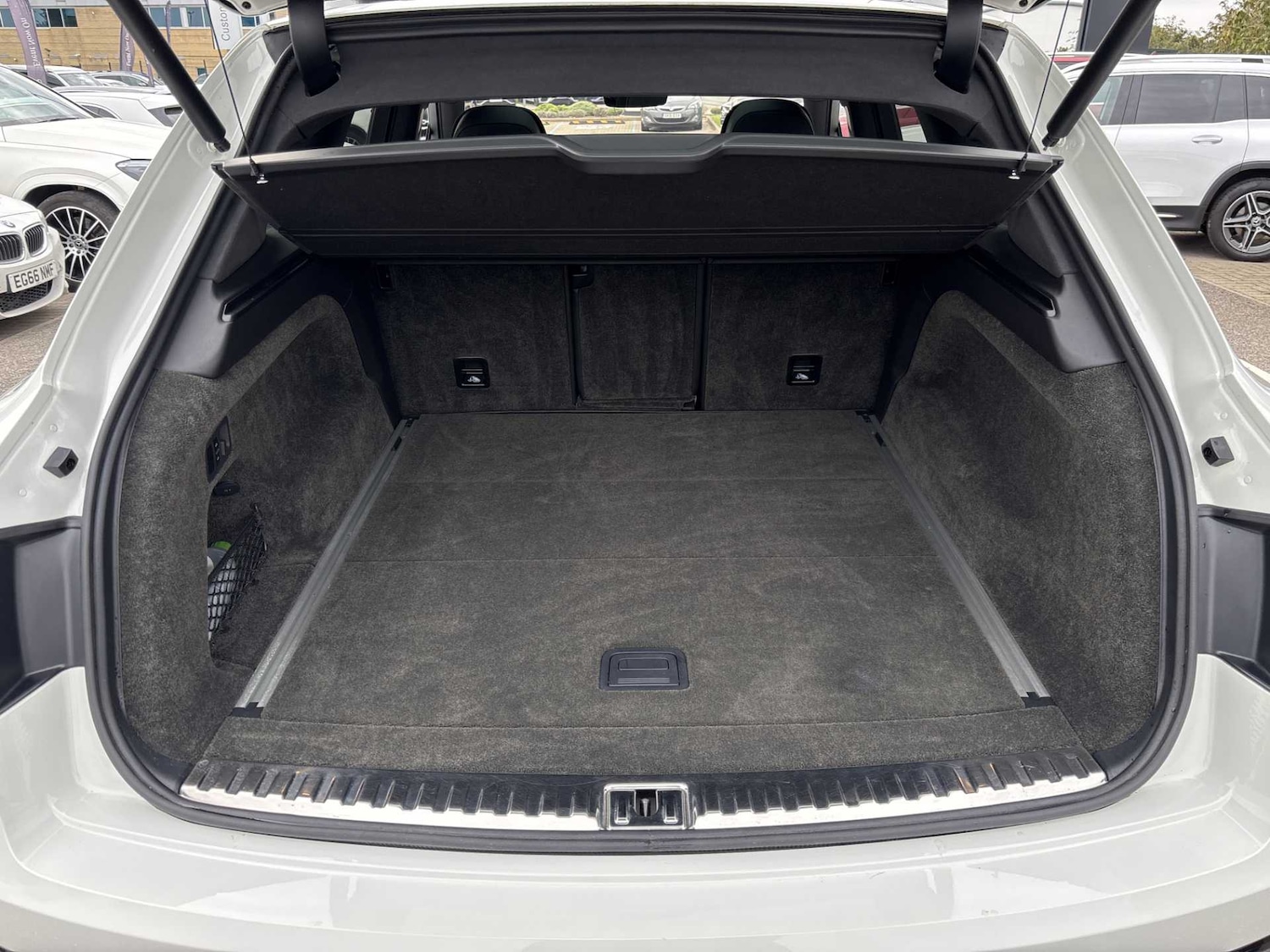 Used Bentley Bentayga 2018 for sale - 76170154: Photo 7
