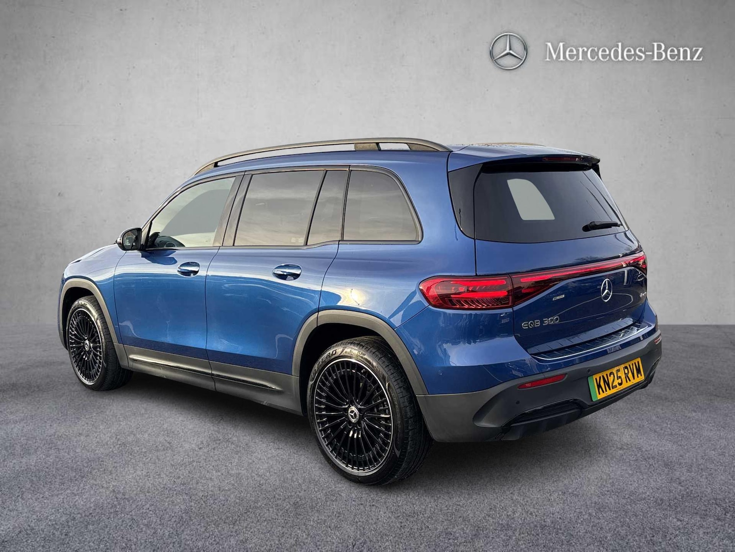 Used Mercedes-Benz EQB 2025 for sale - 77361295: Photo 2