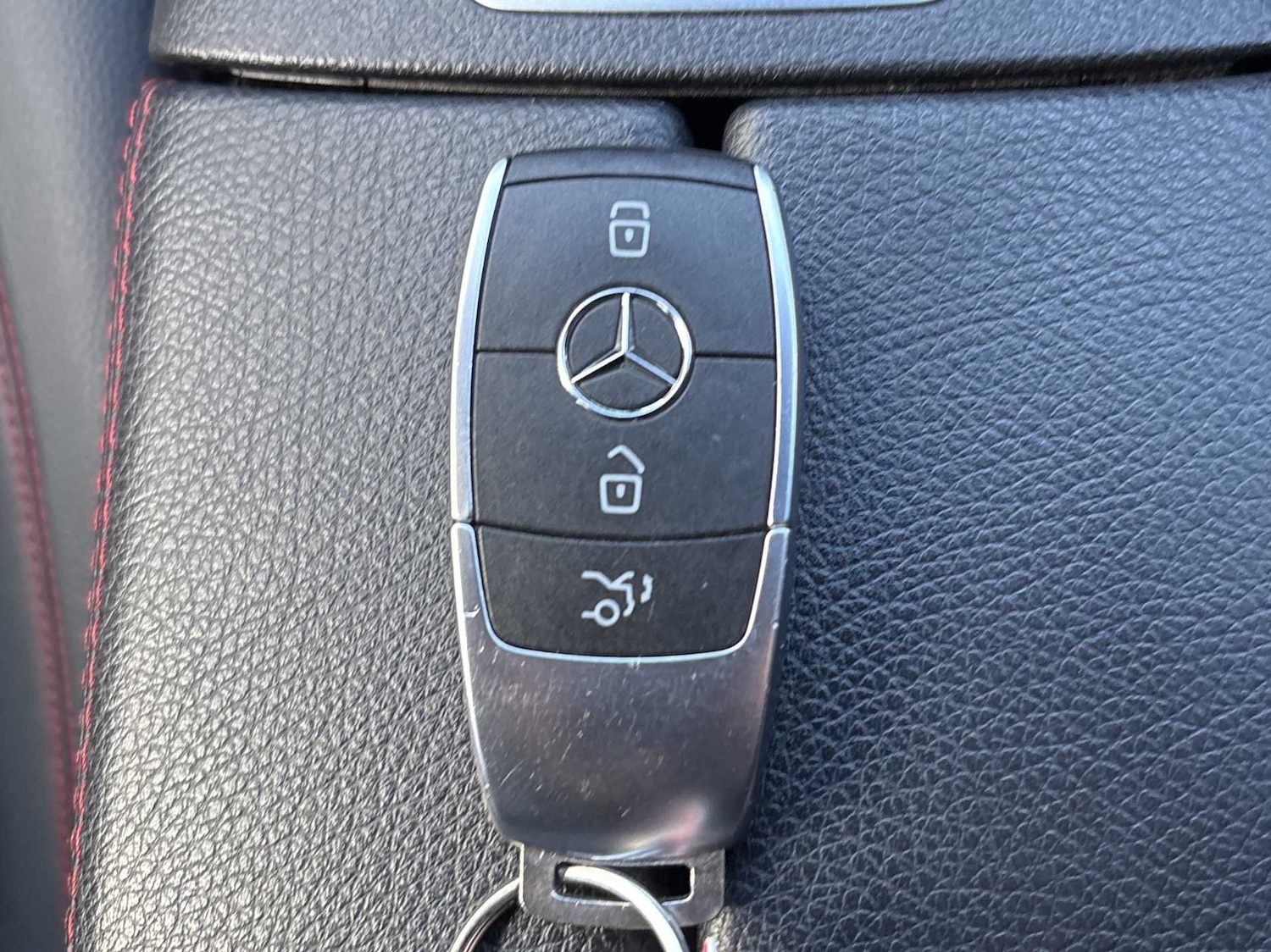 Used Mercedes-Benz GLB 2020 for sale - 75981265: Photo 32