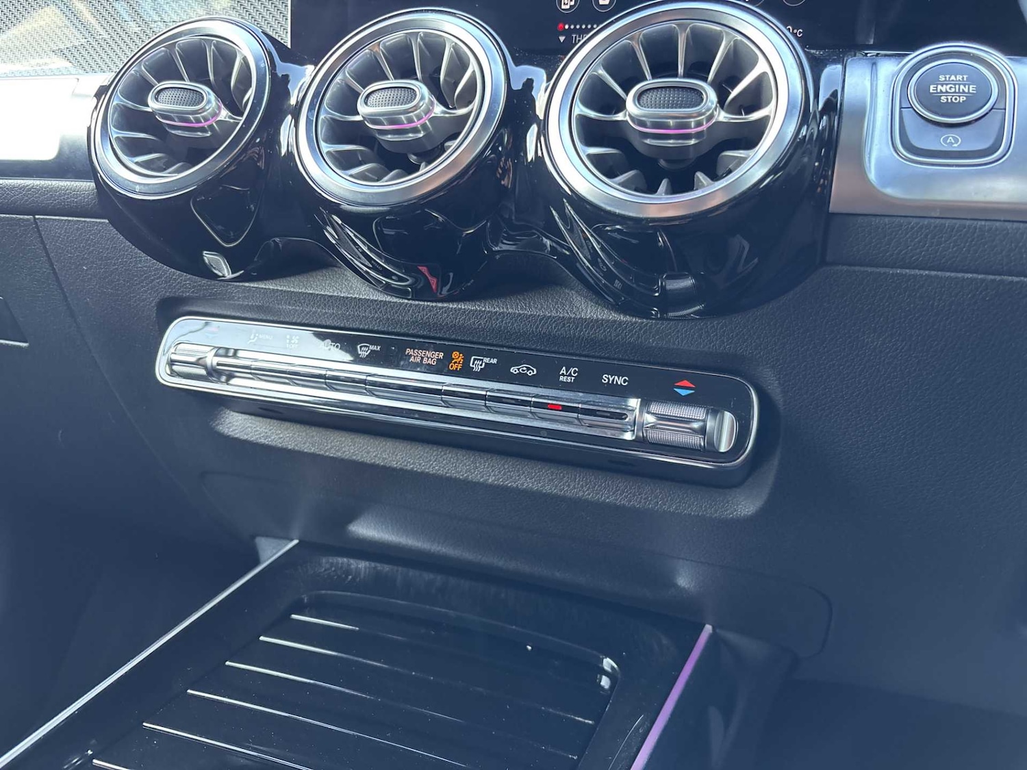 Used Mercedes-Benz GLB 2020 for sale - 75981265: Photo 33