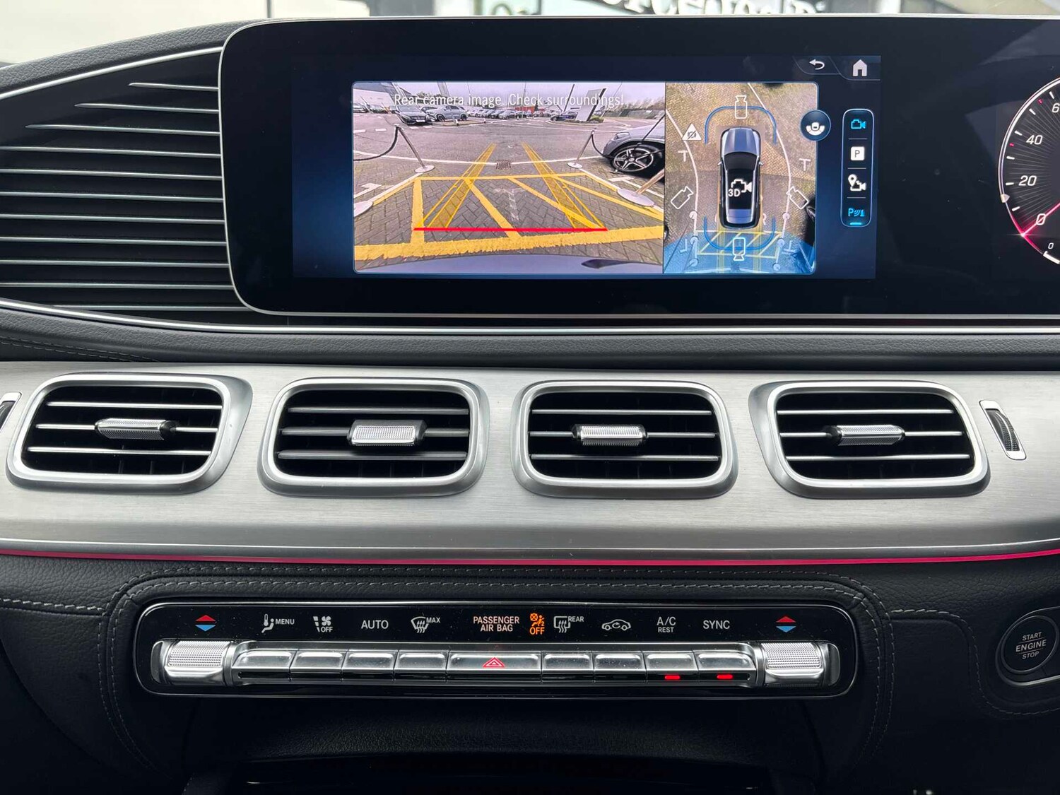 Used Mercedes-Benz GLE 2025 for sale - 77018851: Photo 35