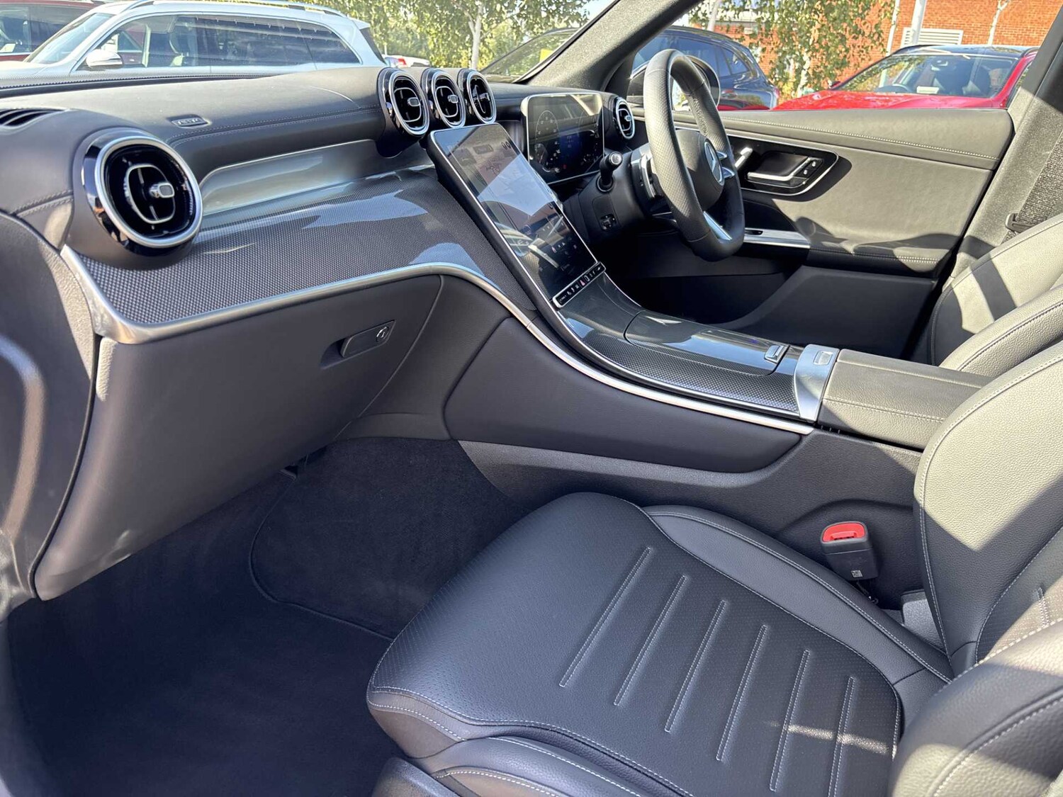 Used Mercedes-Benz GLC 2023 for sale - 75993829: Photo 18