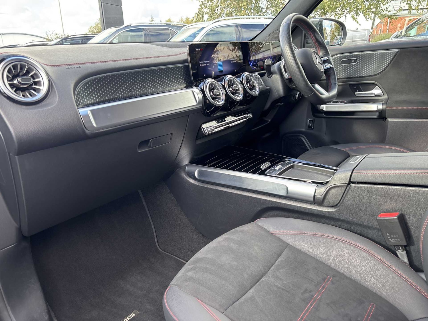 Used Mercedes-Benz EQB 2024 for sale - 76329264: Photo 18