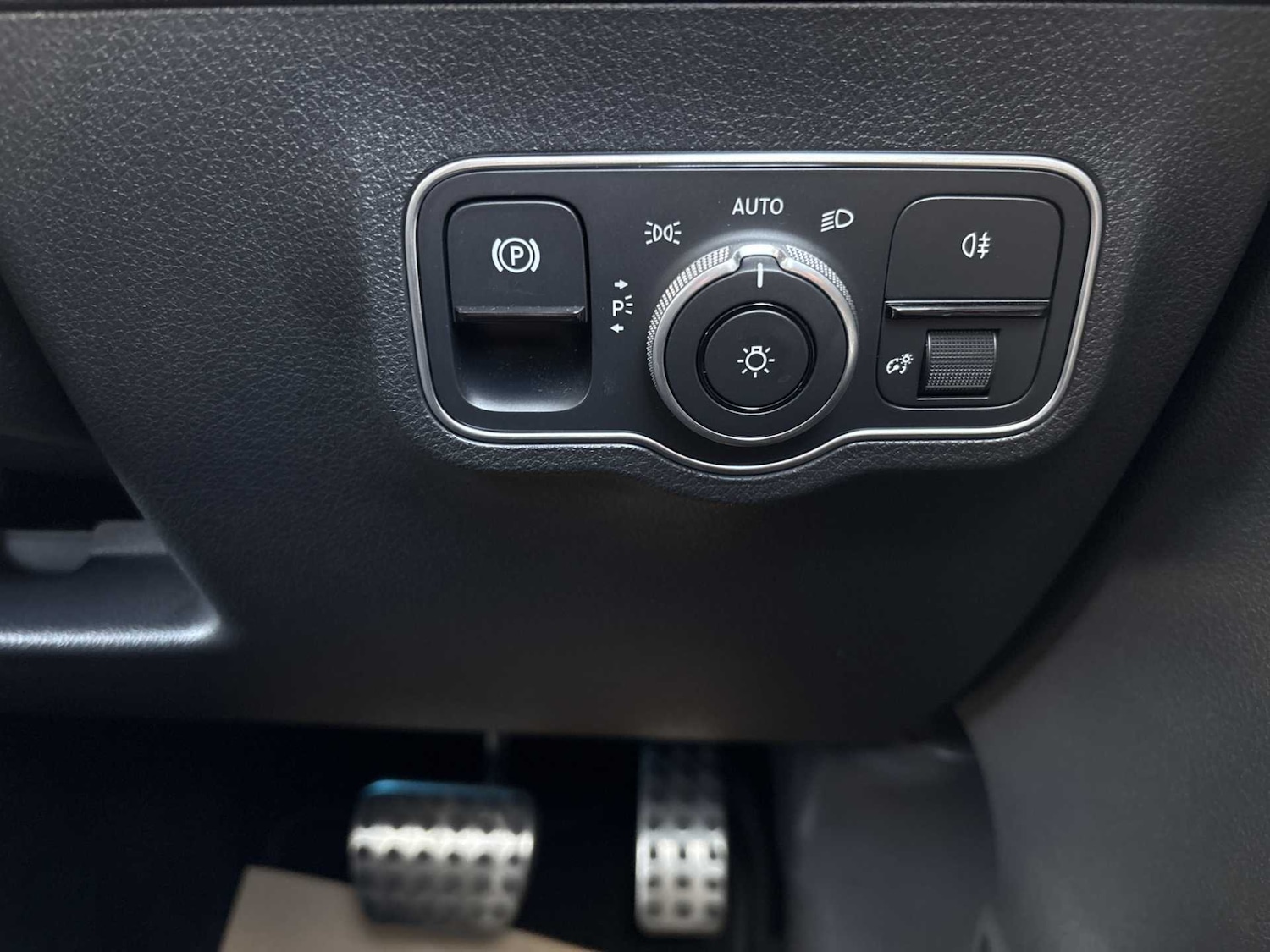 Used Mercedes-Benz EQB 2024 for sale - 76329264: Photo 27