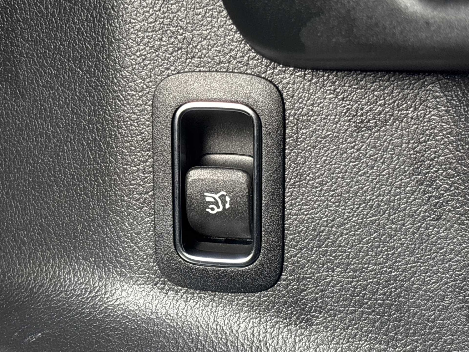 Used Mercedes-Benz EQB 2024 for sale - 76329314: Photo 30