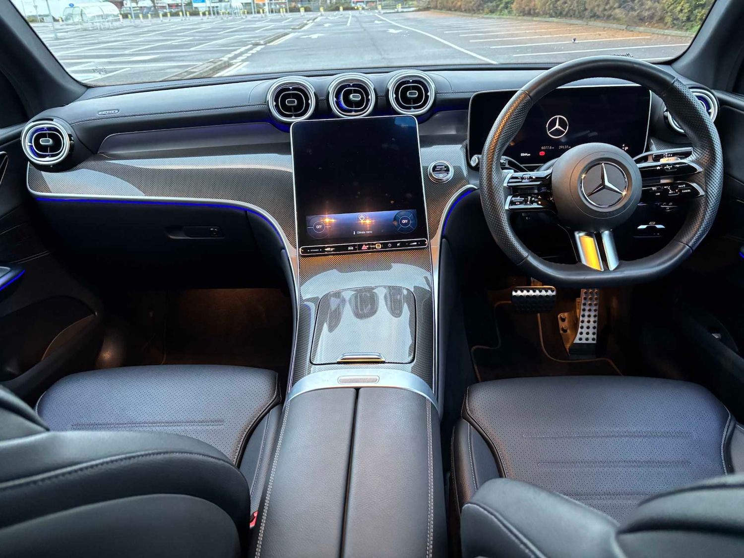 Used Mercedes-Benz GLC 2023 for sale - 77308390: Photo 17