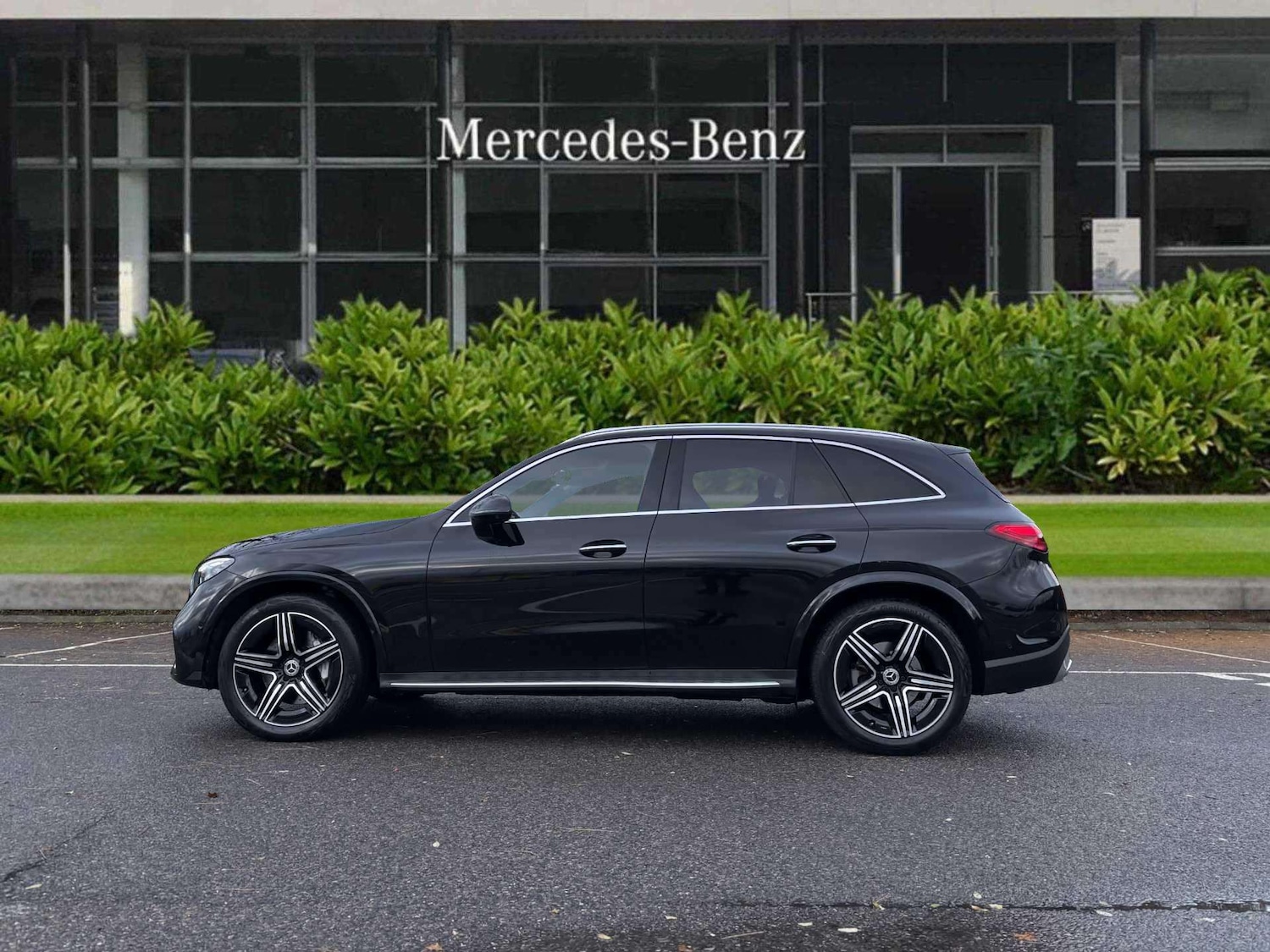 Used Mercedes-Benz GLC 2023 for sale - 77308390: Photo 3