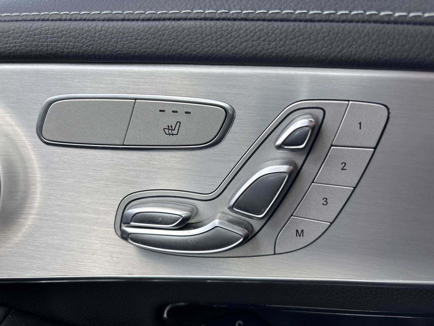 Used Mercedes-Benz GLC 2022 for sale - 76523972: Photo 28