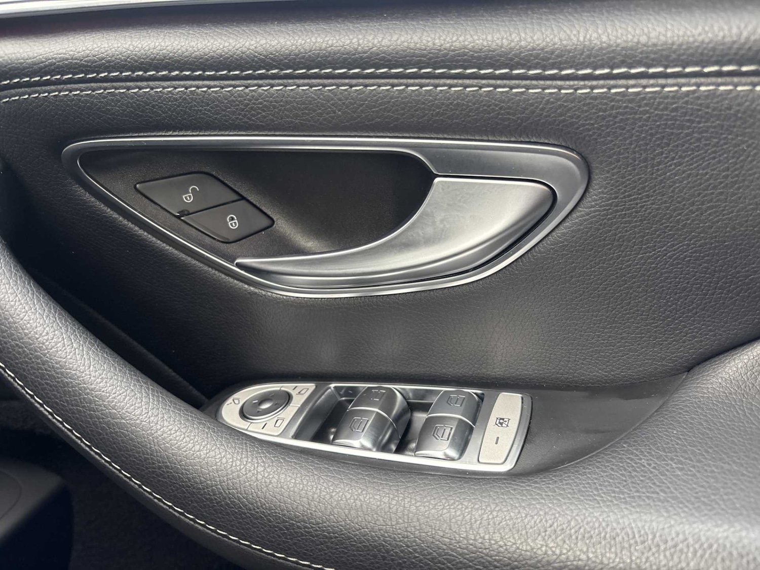 Used Mercedes-Benz CLS 2019 for sale - 76692064: Photo 28