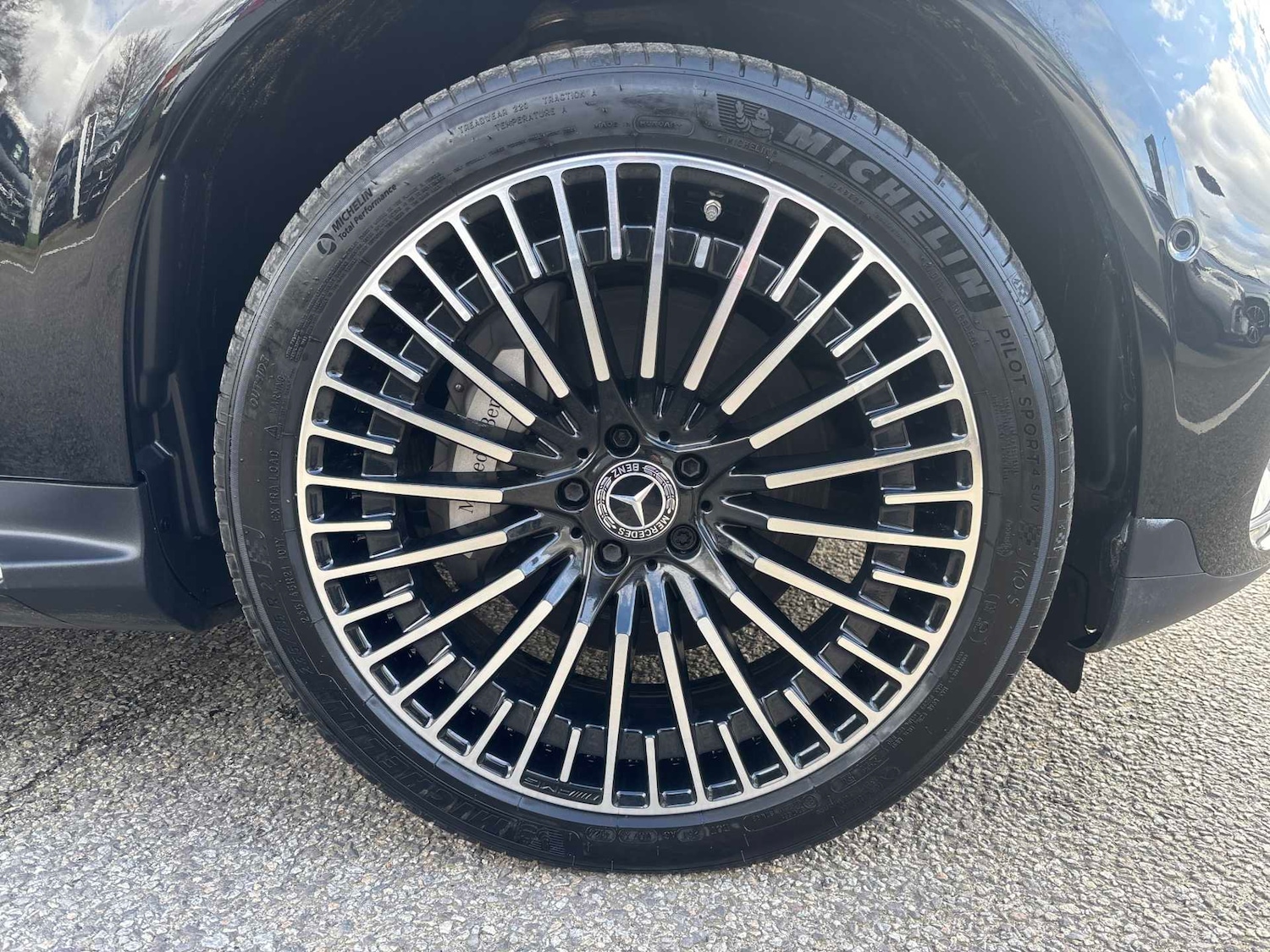 Used Mercedes-Benz EQC 2023 for sale - 77373712: Photo 11