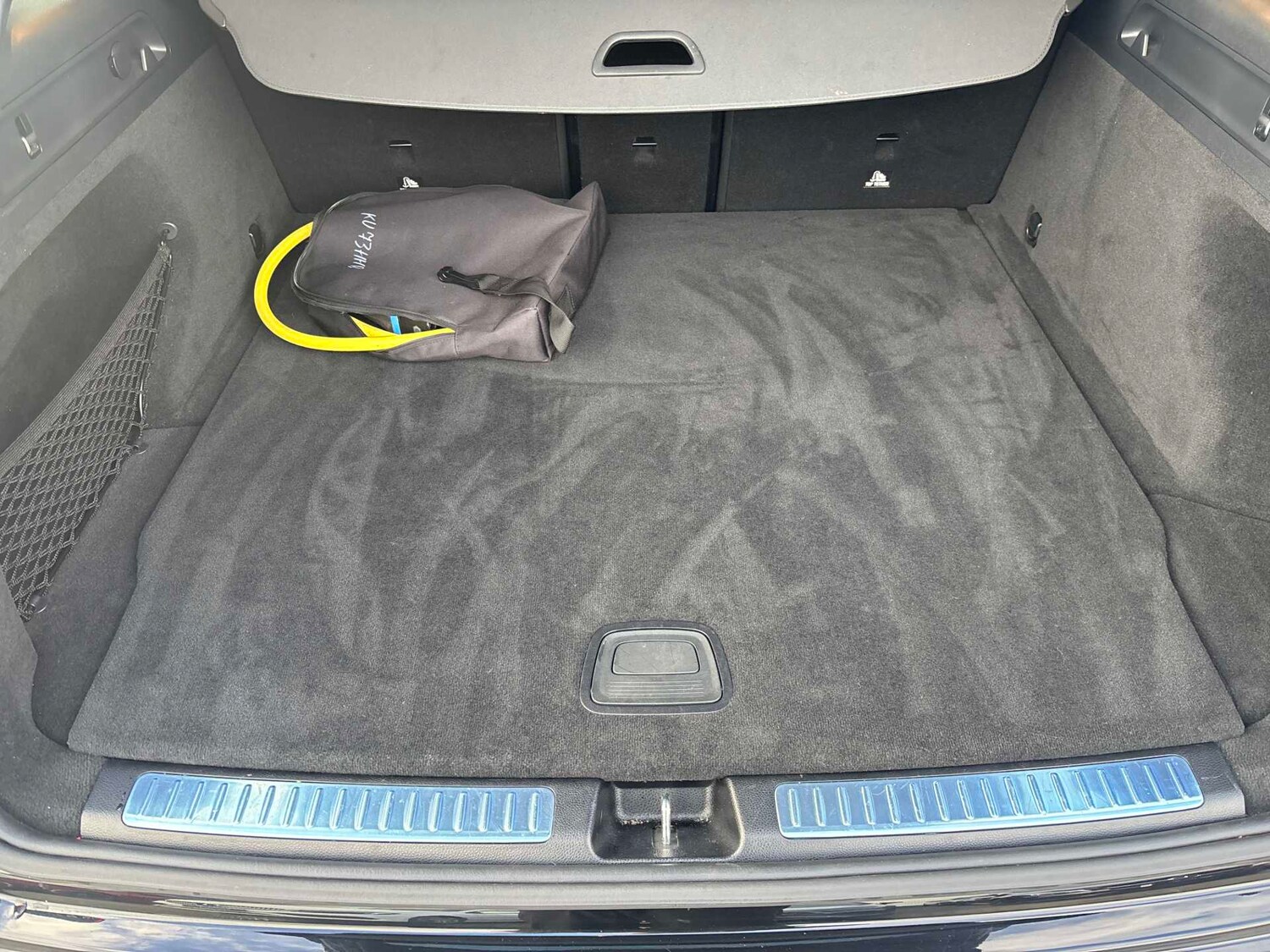 Used Mercedes-Benz EQC 2023 for sale - 77373712: Photo 7