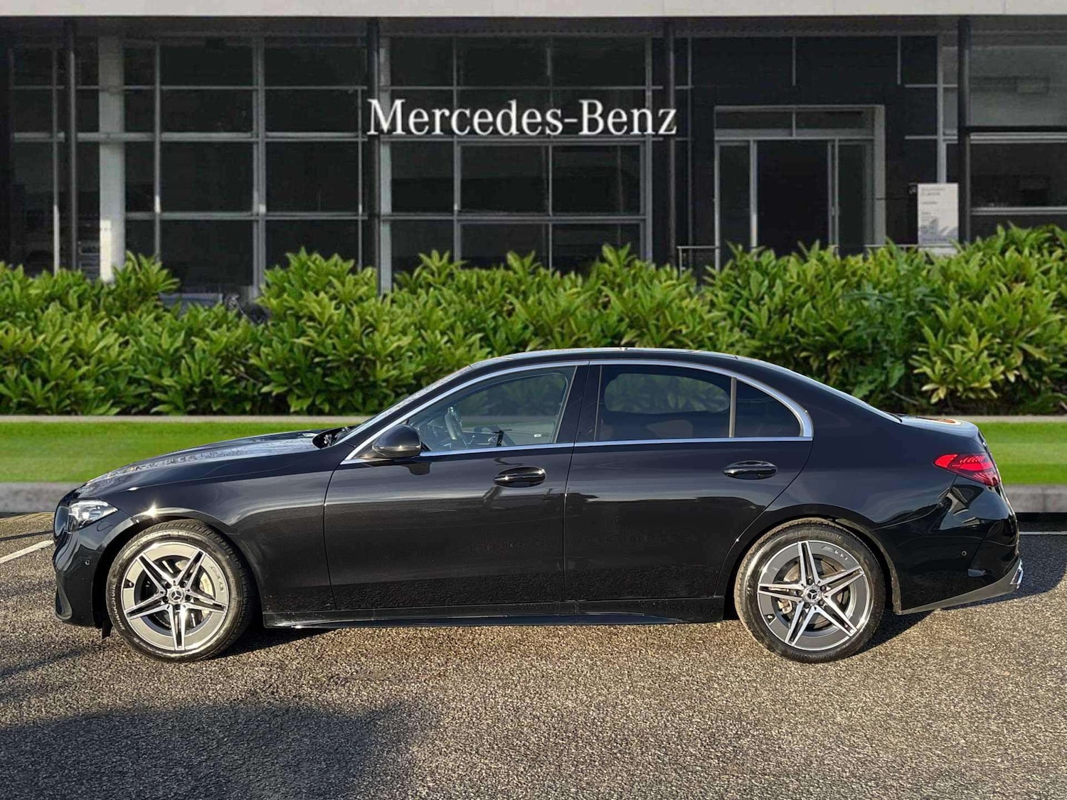 Used Mercedes-Benz C Class 2025 for sale - 76827750: Photo 3