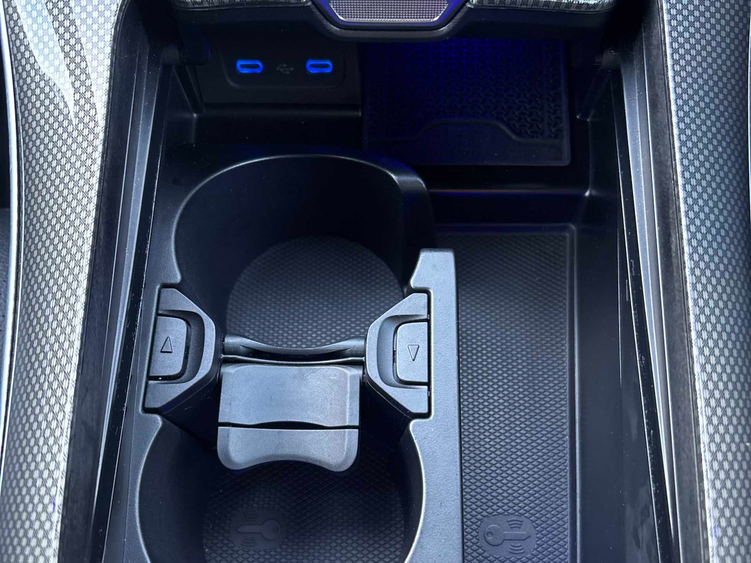 Used Mercedes-Benz C Class 2025 for sale - 76827750: Photo 32