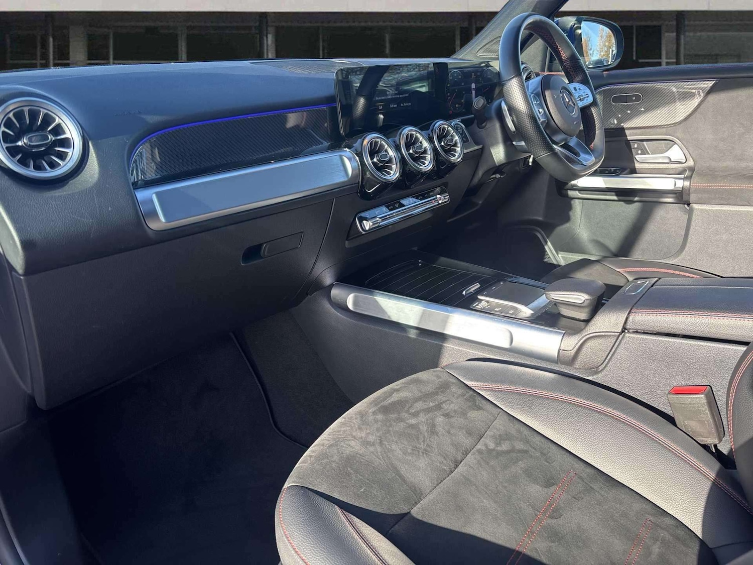 Used Mercedes-Benz GLB 2022 for sale - 76610551: Photo 15