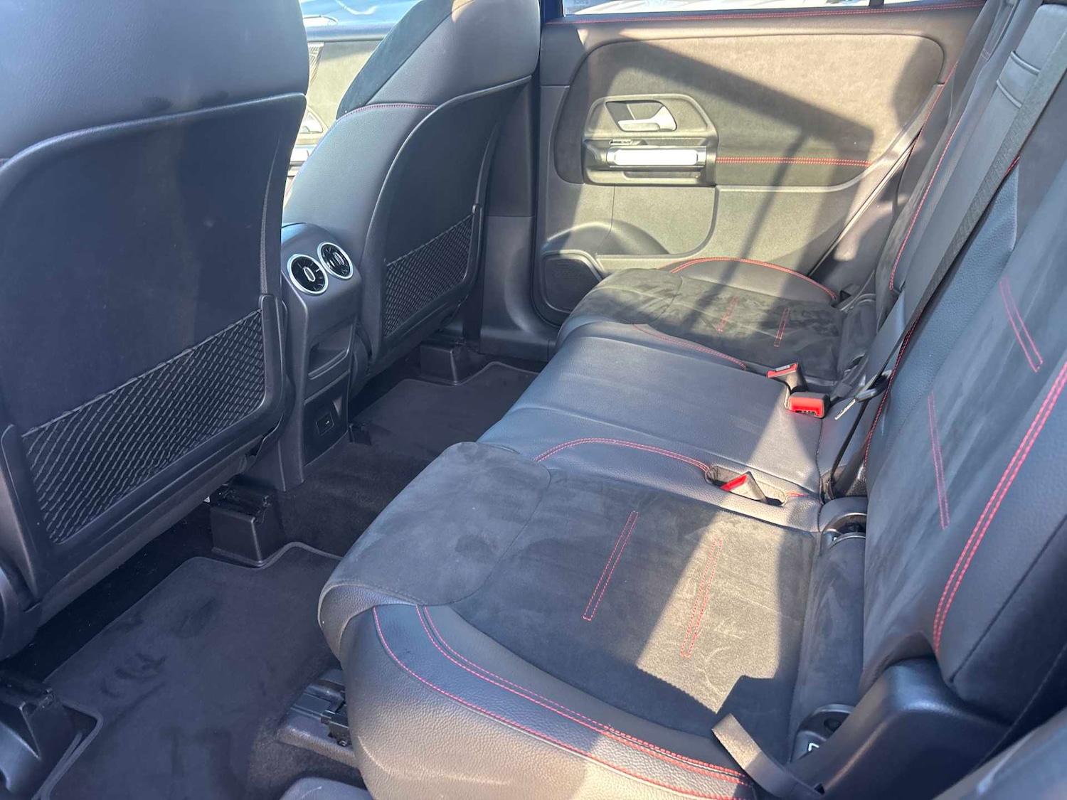 Used Mercedes-Benz GLB 2022 for sale - 76610551: Photo 17