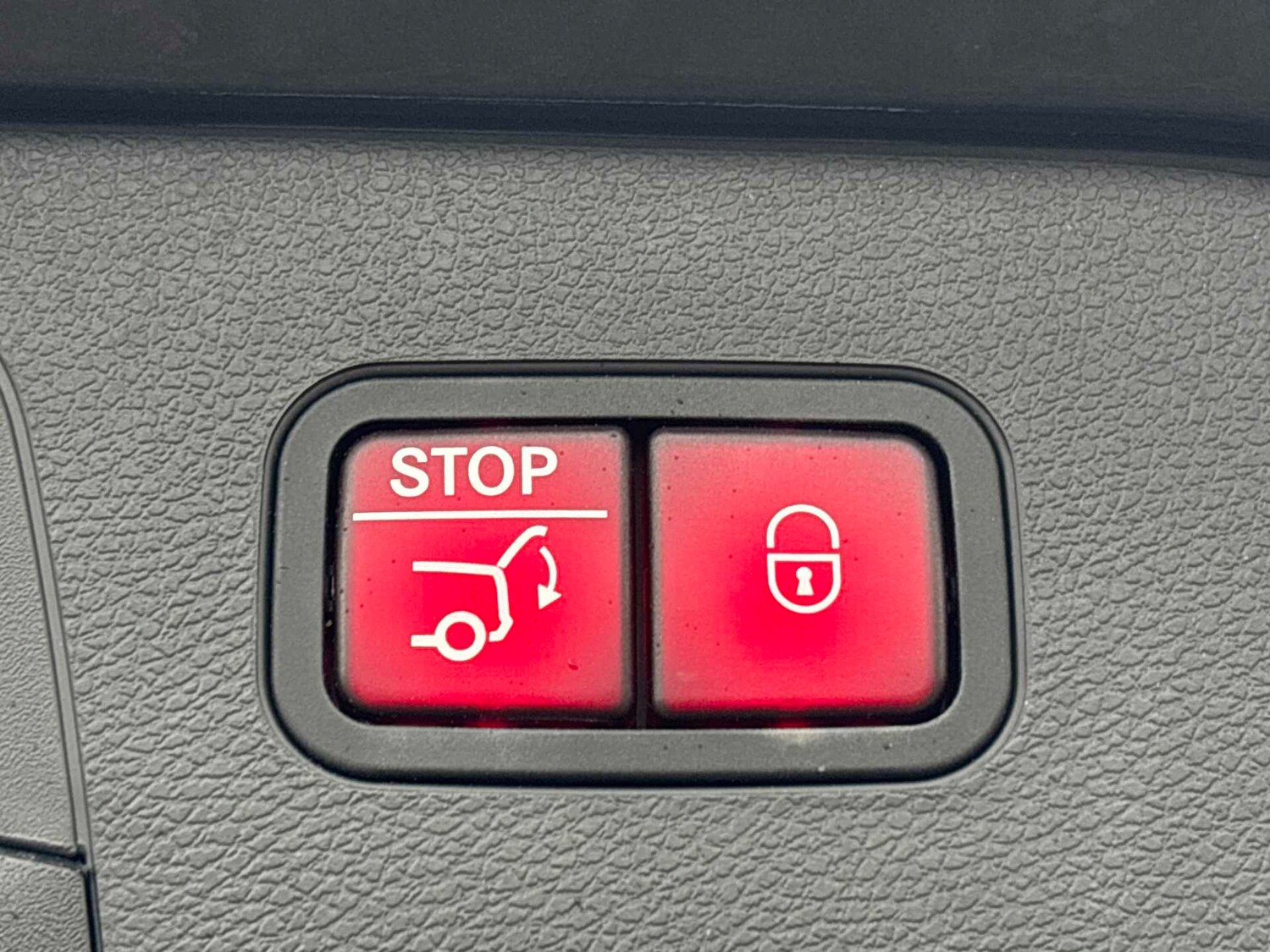 Used Mercedes-Benz EQC 2022 for sale - 78089539: Photo 8