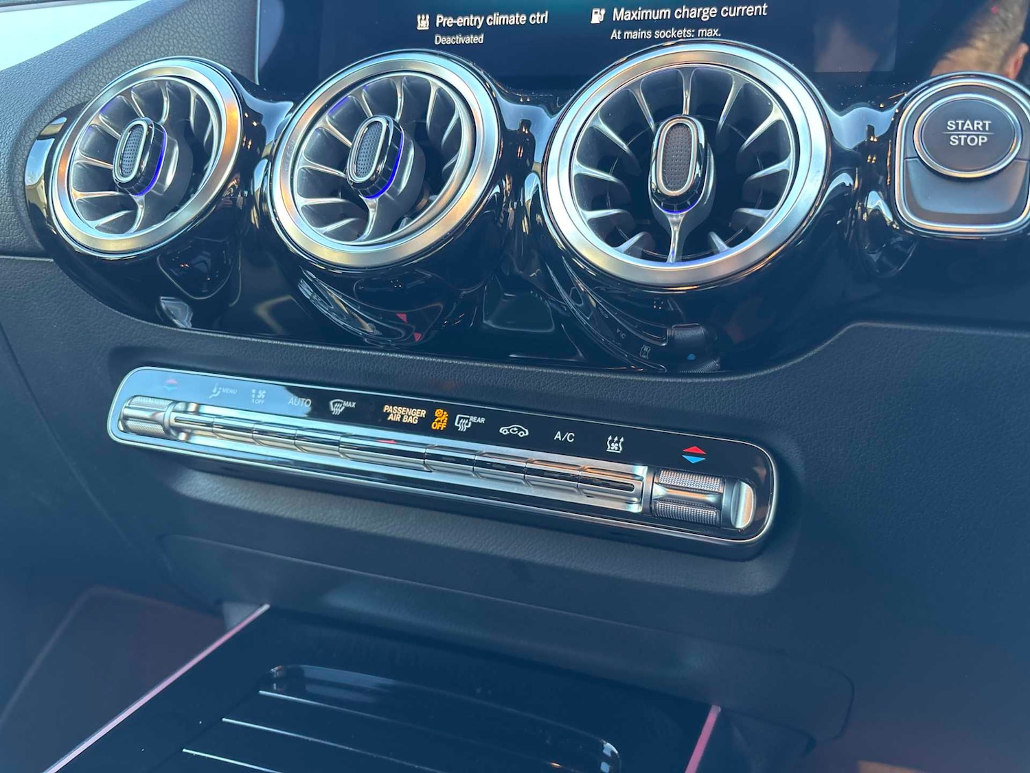 Used Mercedes-Benz EQA 2021 for sale - 76902410: Photo 31