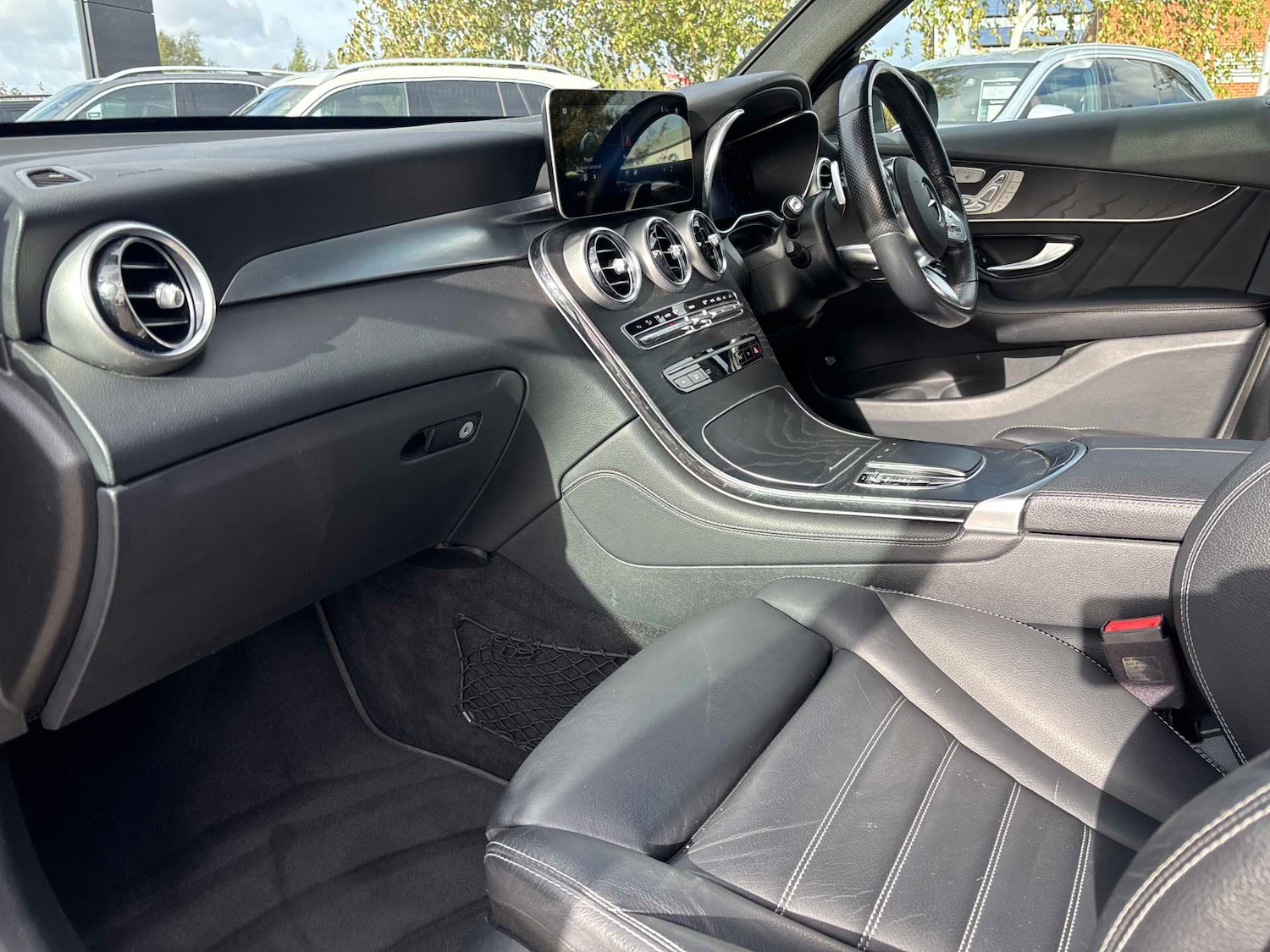 Used Mercedes-Benz GLC 2019 for sale - 76378770: Photo 16