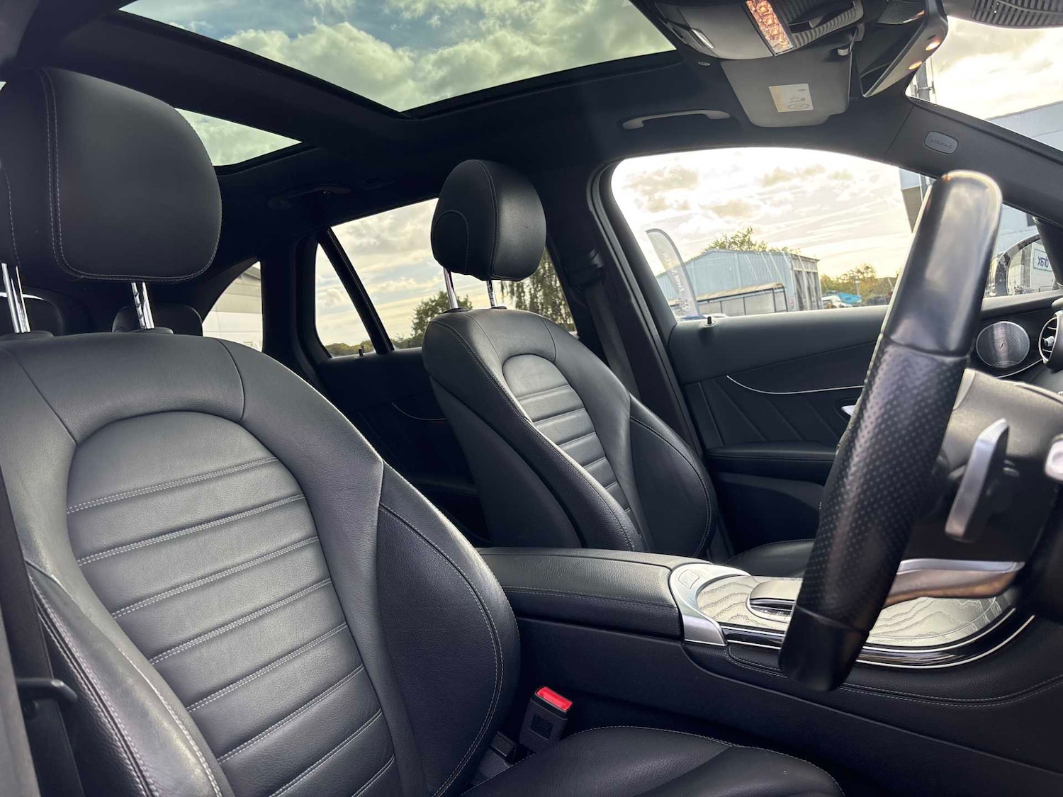 Used Mercedes-Benz GLC 2019 for sale - 76378770: Photo 22