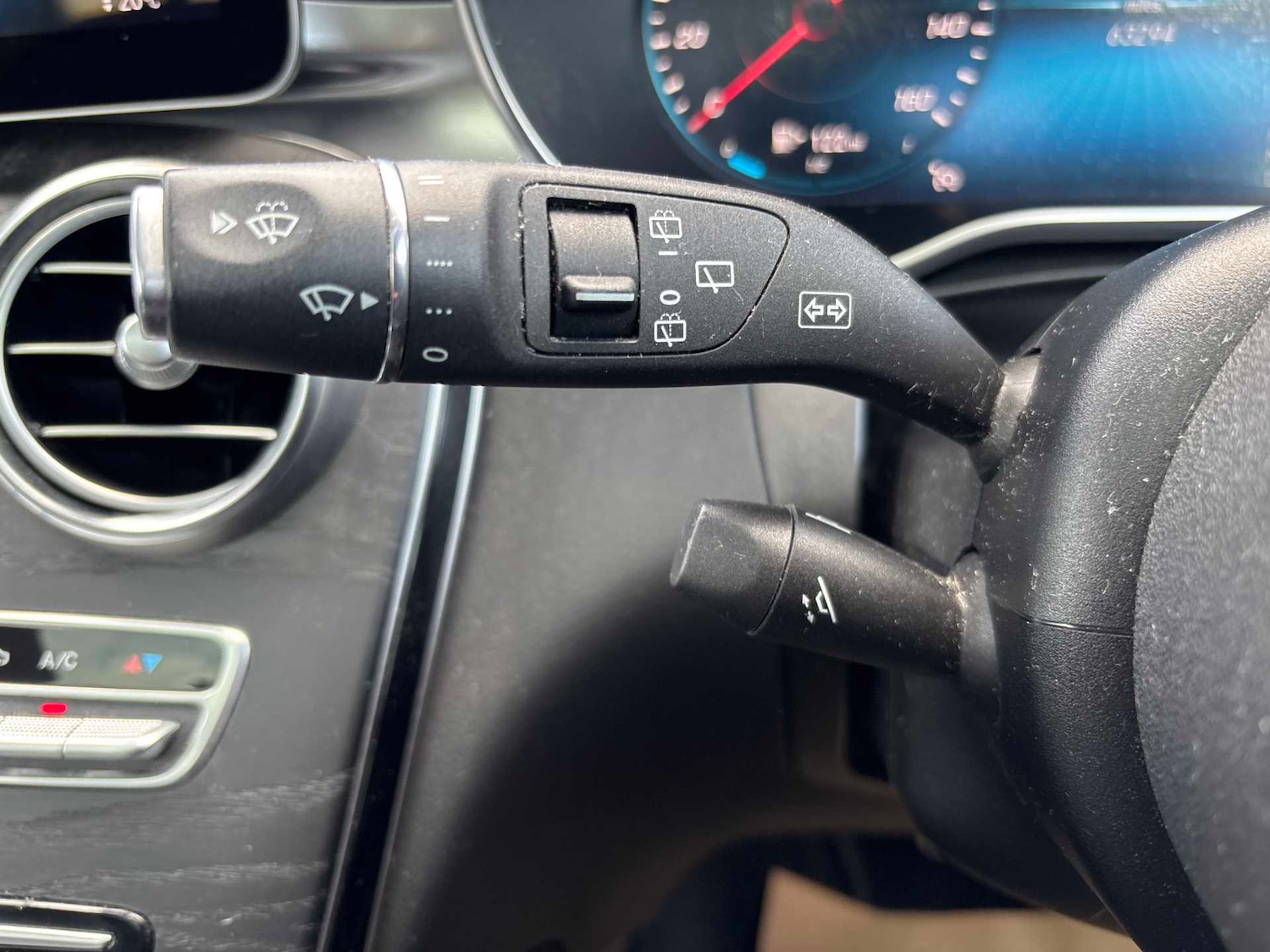 Used Mercedes-Benz GLC 2019 for sale - 76378770: Photo 26