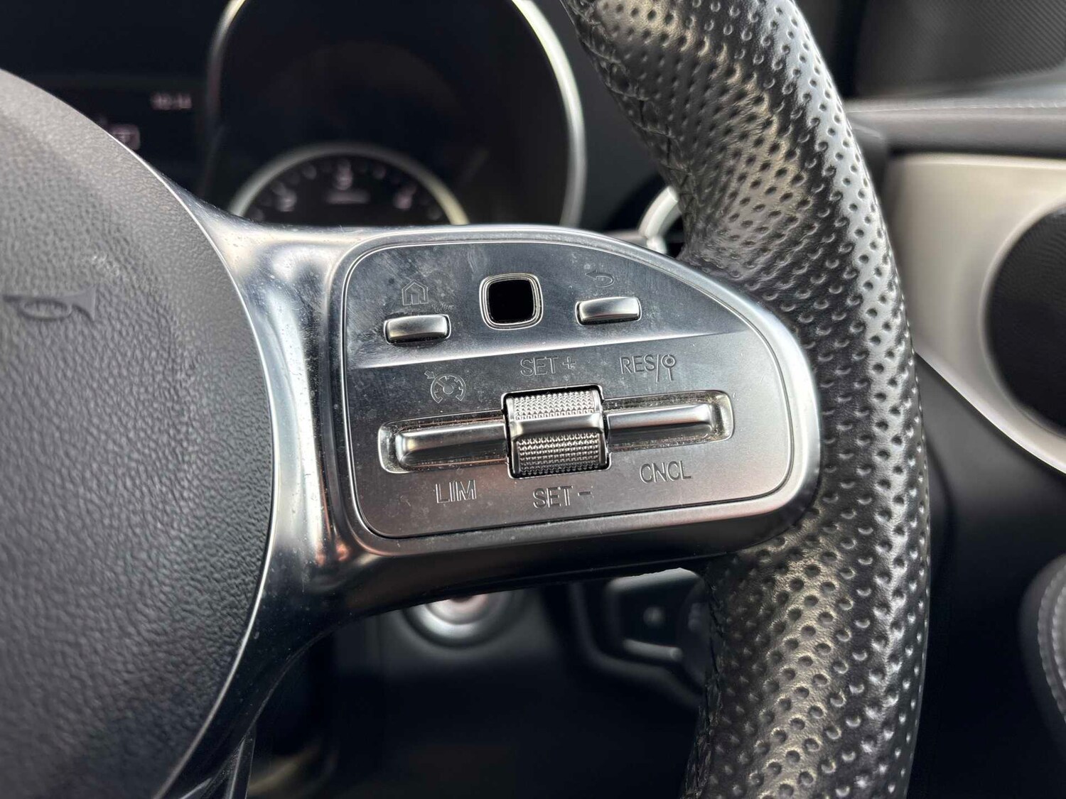 Used Mercedes-Benz GLC 2022 for sale - 77333845: Photo 25