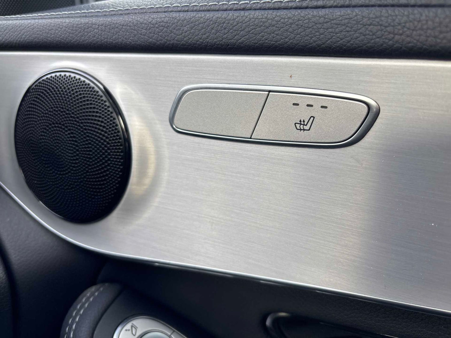 Used Mercedes-Benz GLC 2022 for sale - 77333845: Photo 27