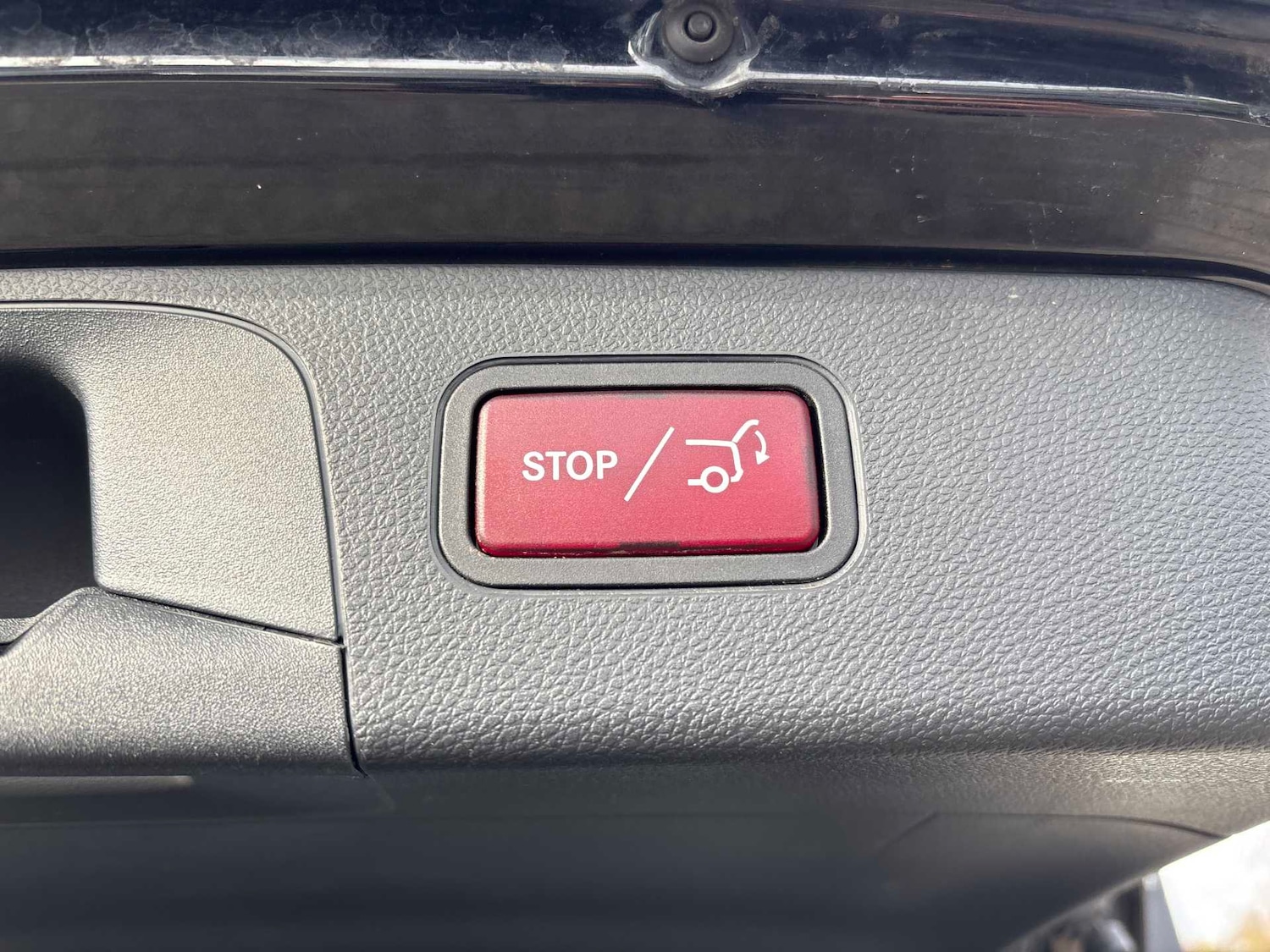 Used Mercedes-Benz GLC 2022 for sale - 77333845: Photo 8