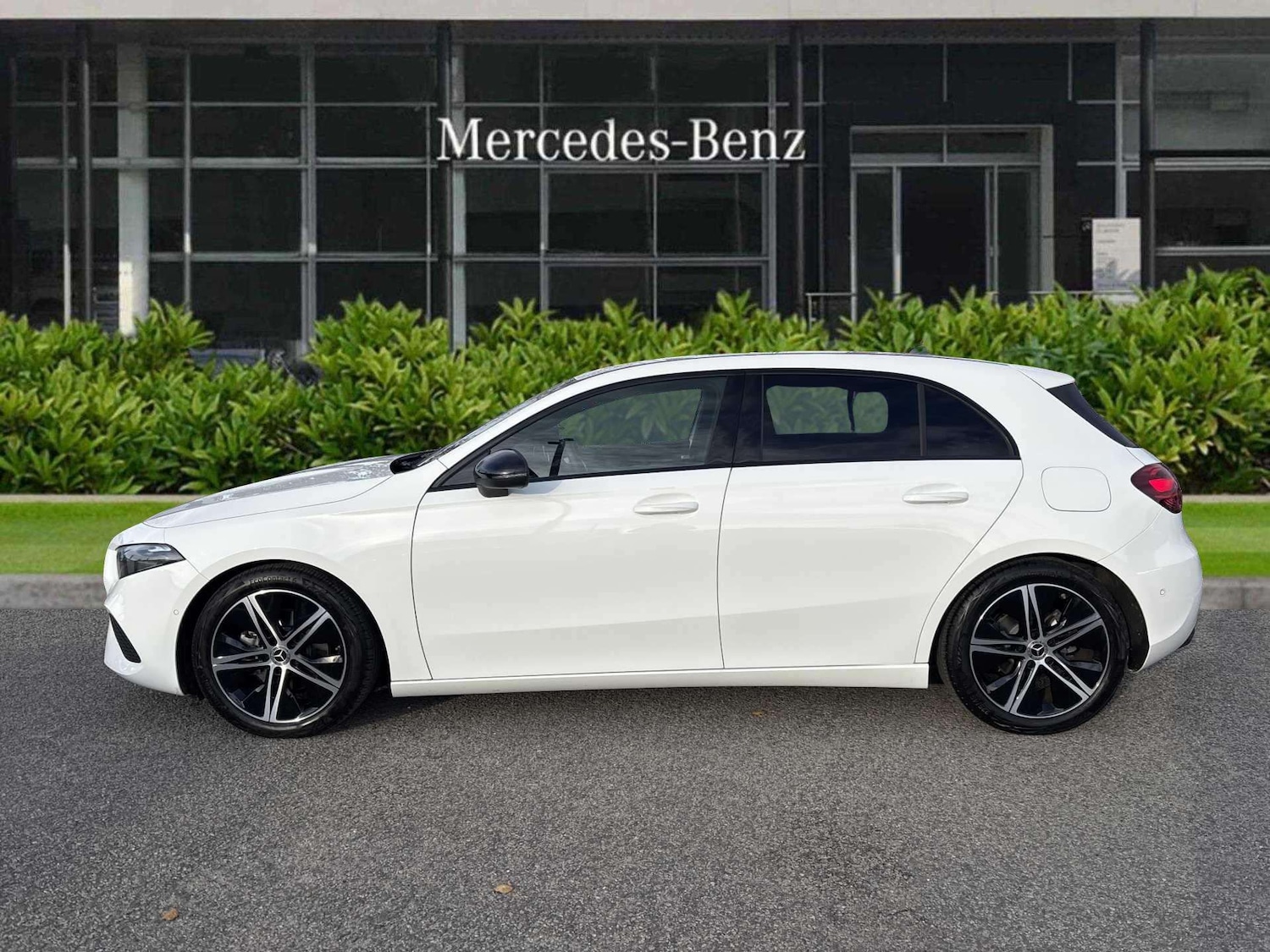 Used Mercedes-Benz A-Class 2024 for sale - 76636646: Photo 3