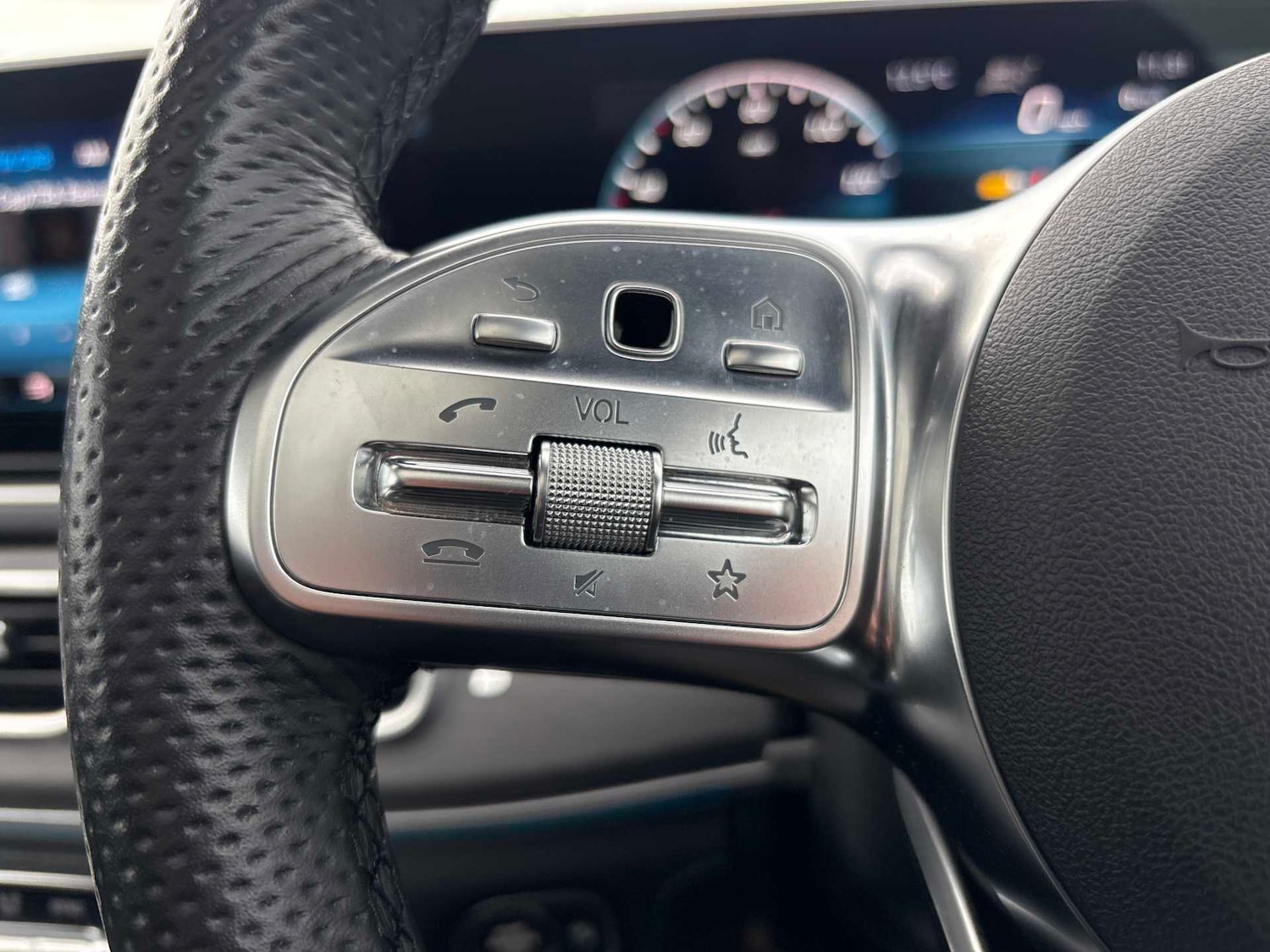 Used Mercedes-Benz GLE 2023 for sale - 76755315: Photo 26