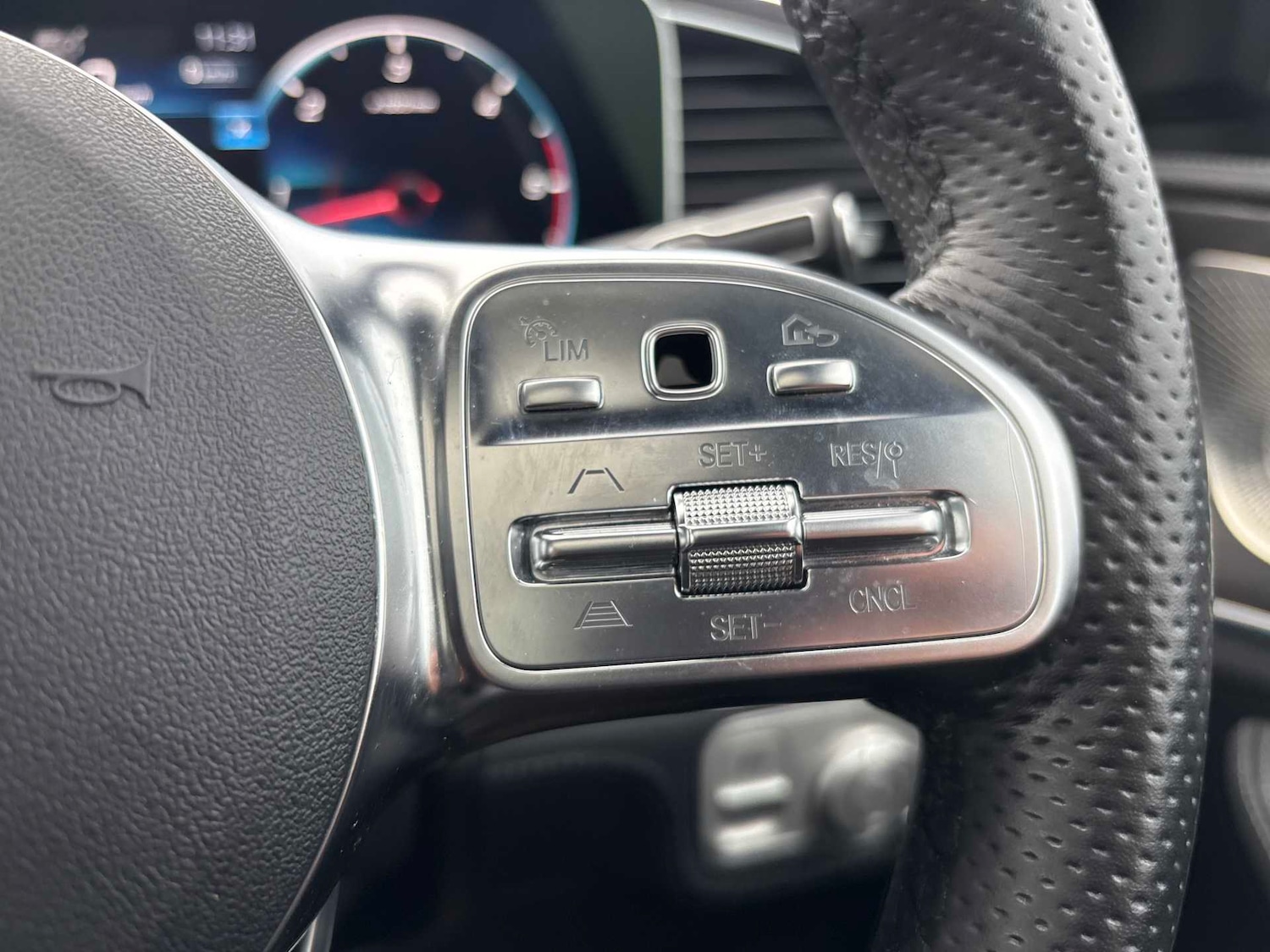 Used Mercedes-Benz GLE 2023 for sale - 76755315: Photo 27