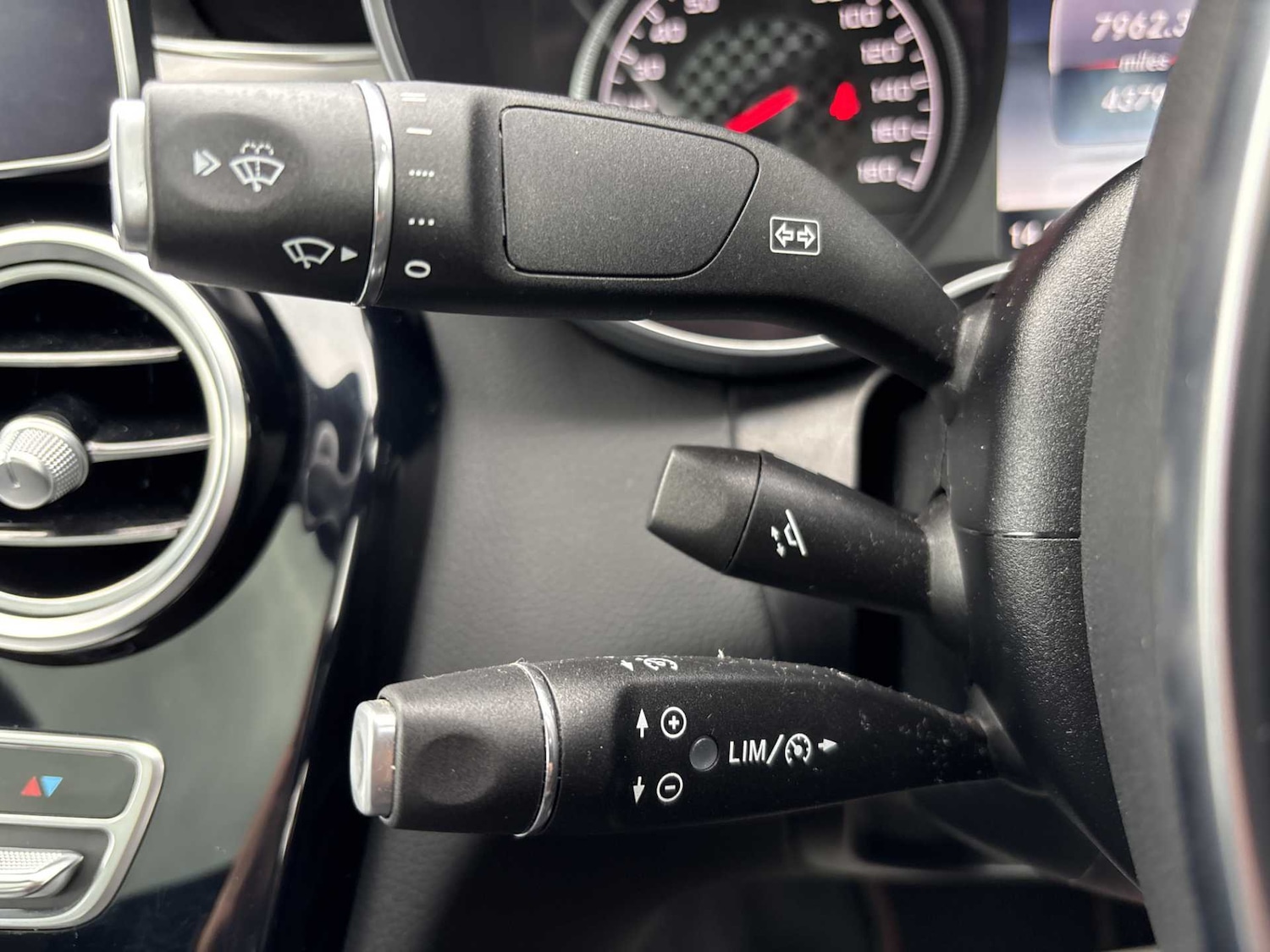 Used Mercedes-Benz C Class 2018 for sale - 76063520: Photo 27