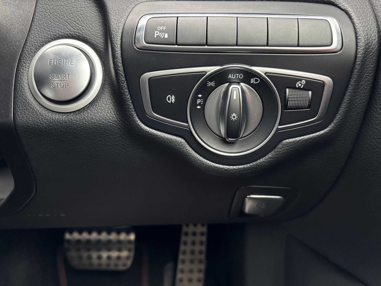 Used Mercedes-Benz C Class 2018 for sale - 76063520: Photo 30