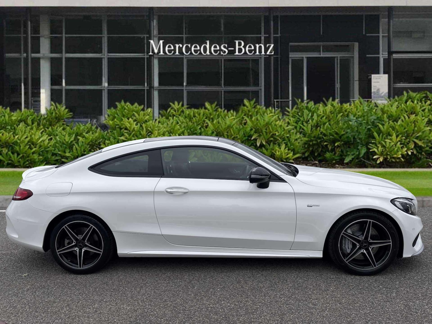 Used Mercedes-Benz C Class 2018 for sale - 76063520: Photo 5