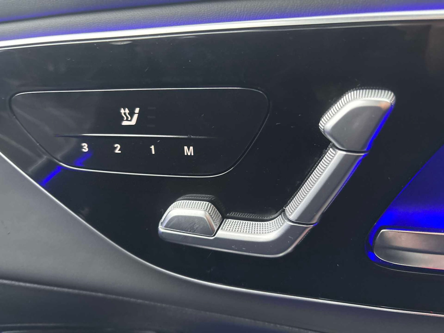 Used Mercedes-Benz GLC 2025 for sale - 77000315: Photo 29