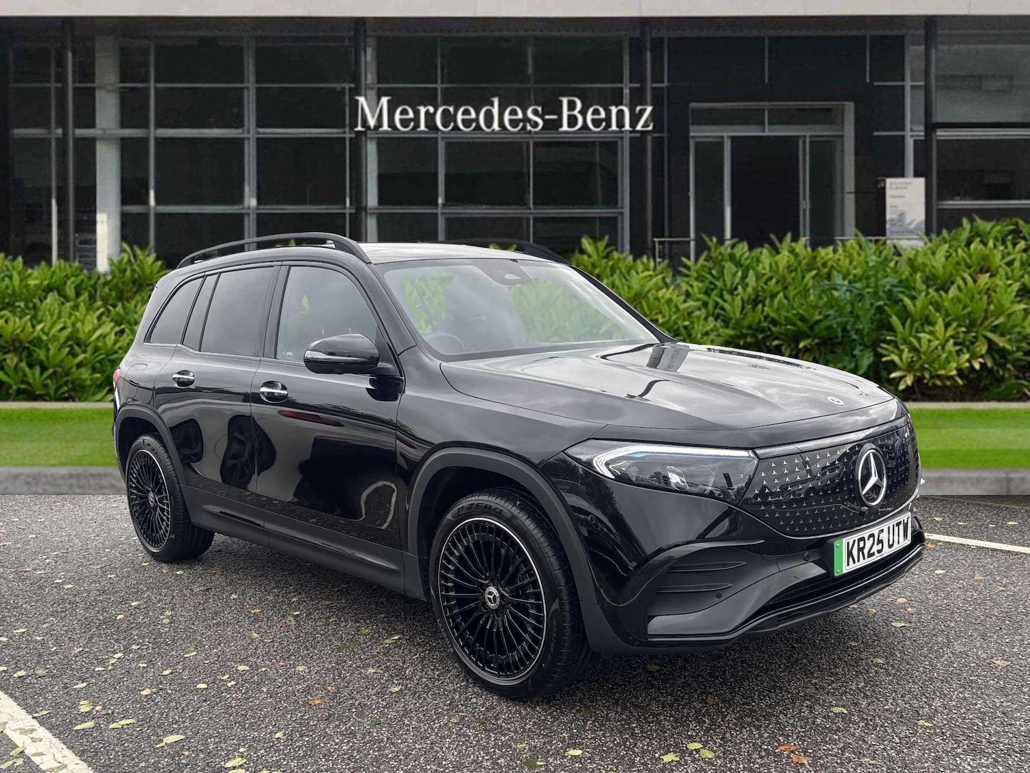 Used Mercedes-Benz EQB 2025 for sale - 76329241: Photo 1