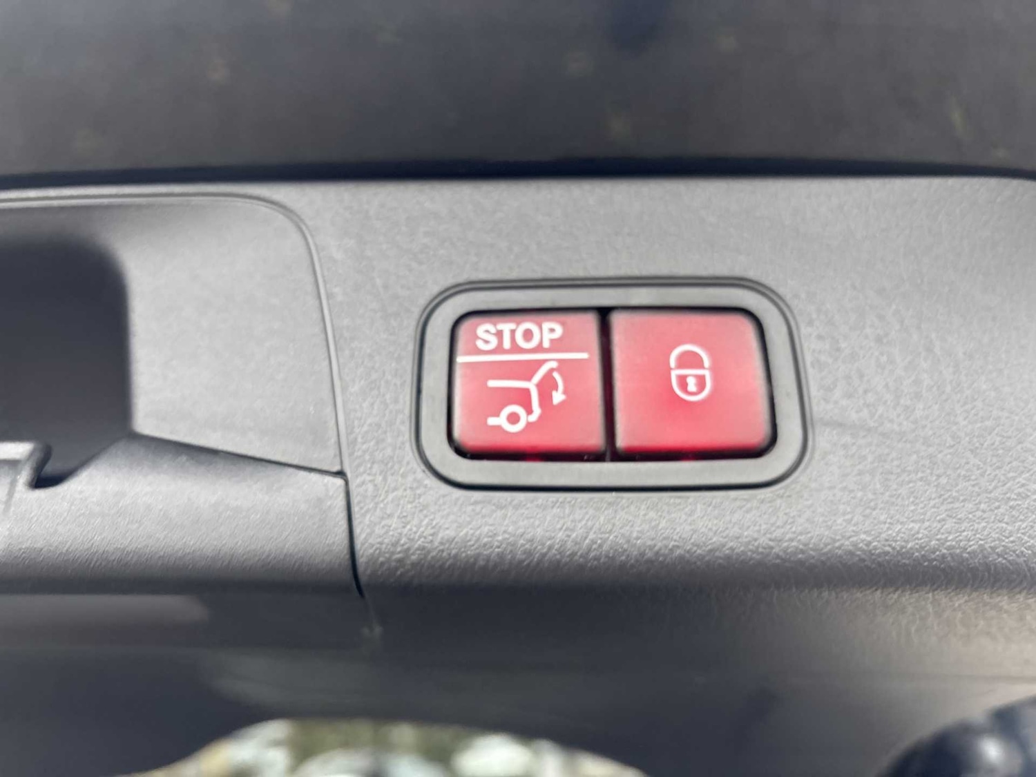 Used Mercedes-Benz EQB 2025 for sale - 76329241: Photo 6