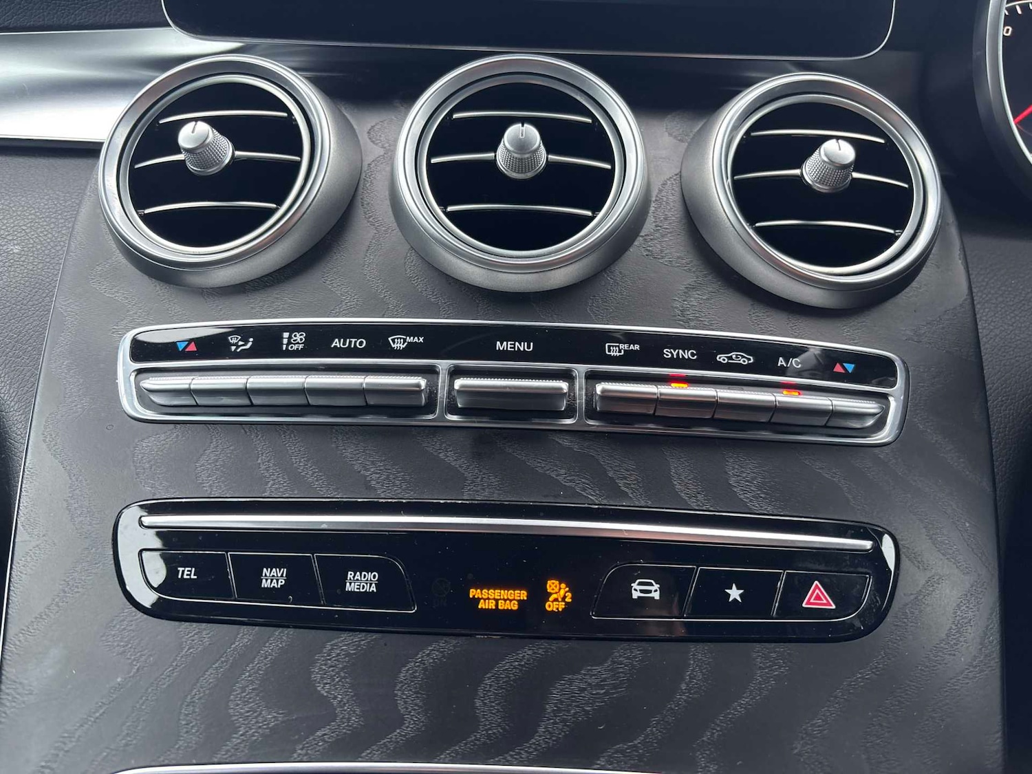 Used Mercedes-Benz GLC 2021 for sale - 77308411: Photo 33