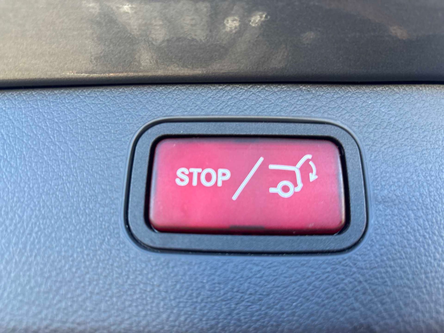 Used Mercedes-Benz C Class 2022 for sale - 77361304: Photo 8