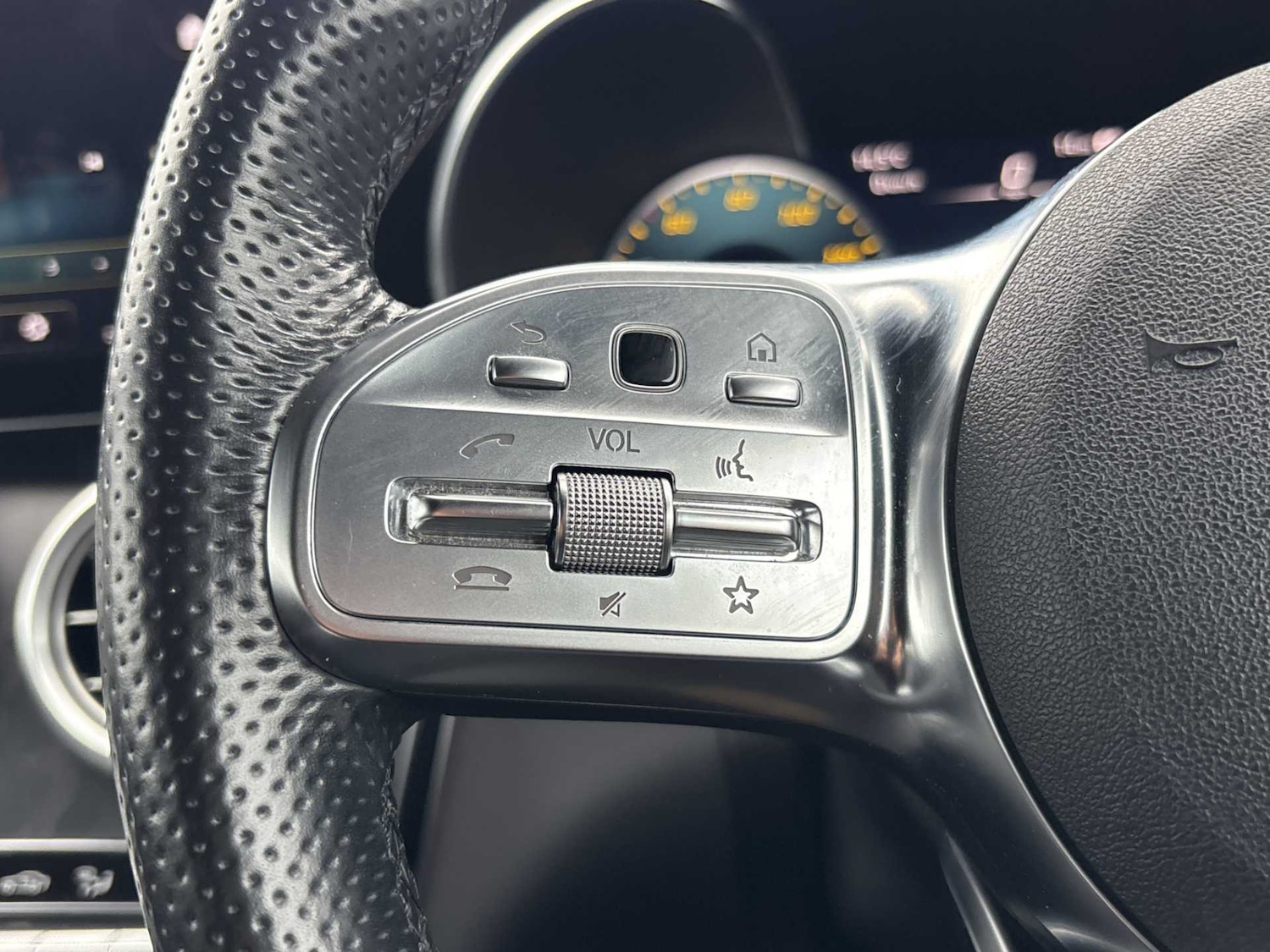 Used Mercedes-Benz GLC 2021 for sale - 76272221: Photo 27