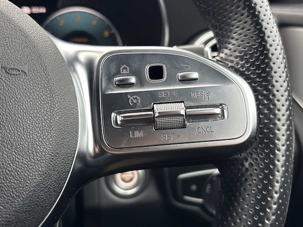 Used Mercedes-Benz GLC 2021 for sale - 76272221: Photo 28
