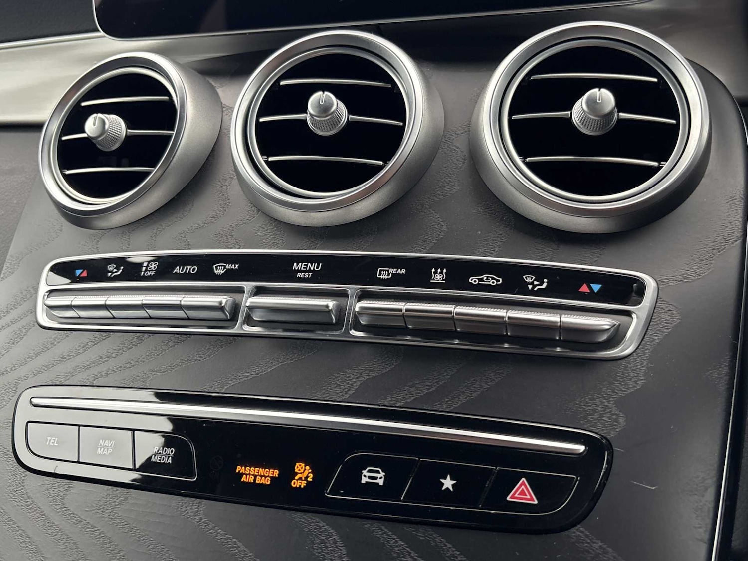 Used Mercedes-Benz GLC 2021 for sale - 76272221: Photo 33