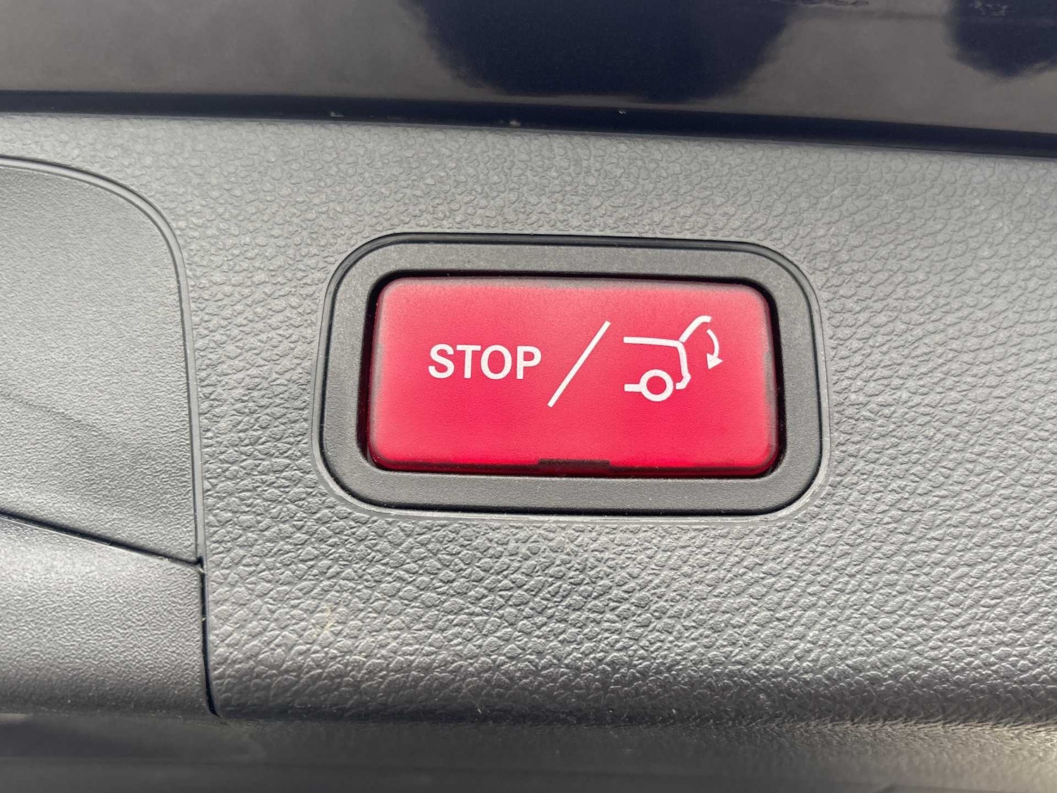 Used Mercedes-Benz GLC 2021 for sale - 76272221: Photo 8