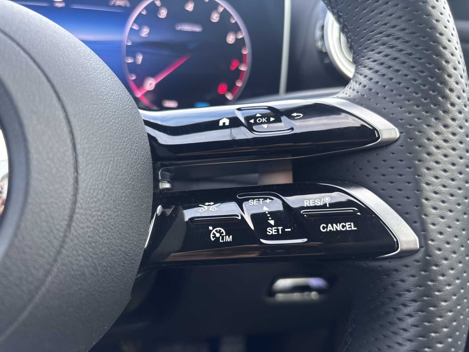 Used Mercedes-Benz GLC 2025 for sale - 75917843: Photo 23