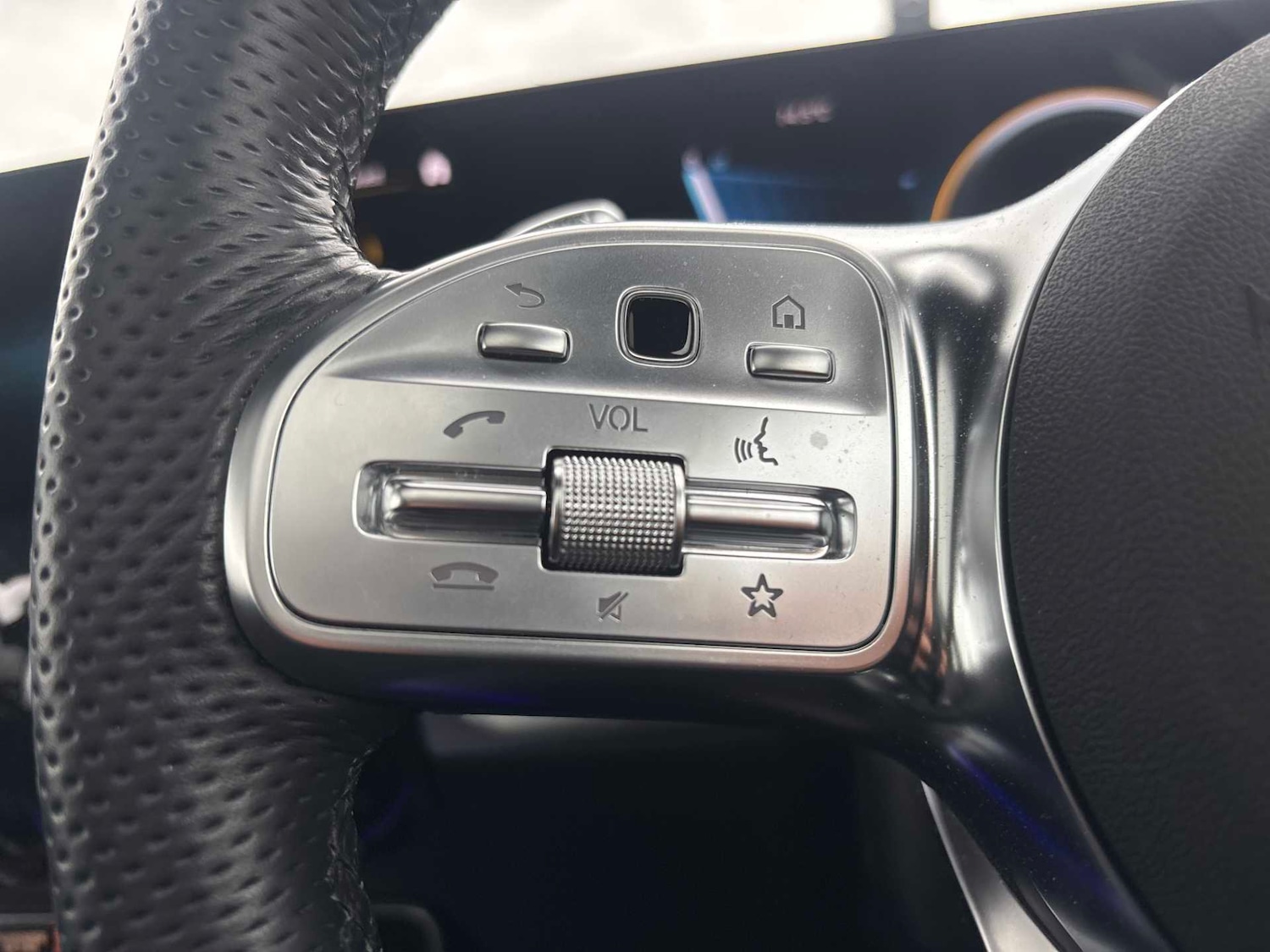 Used Mercedes-Benz GLB 2023 for sale - 76435559: Photo 22