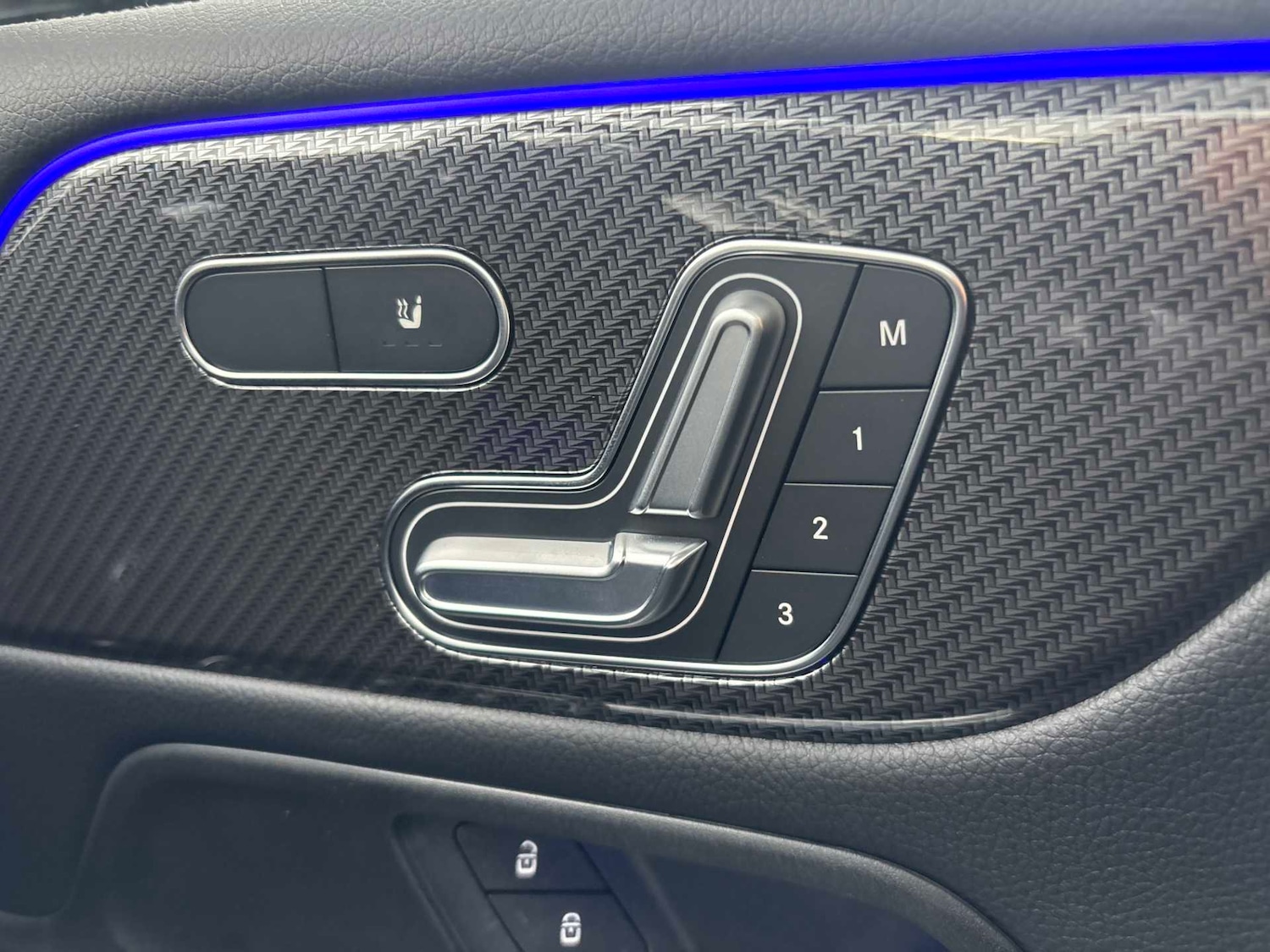 Used Mercedes-Benz GLB 2023 for sale - 76435559: Photo 27