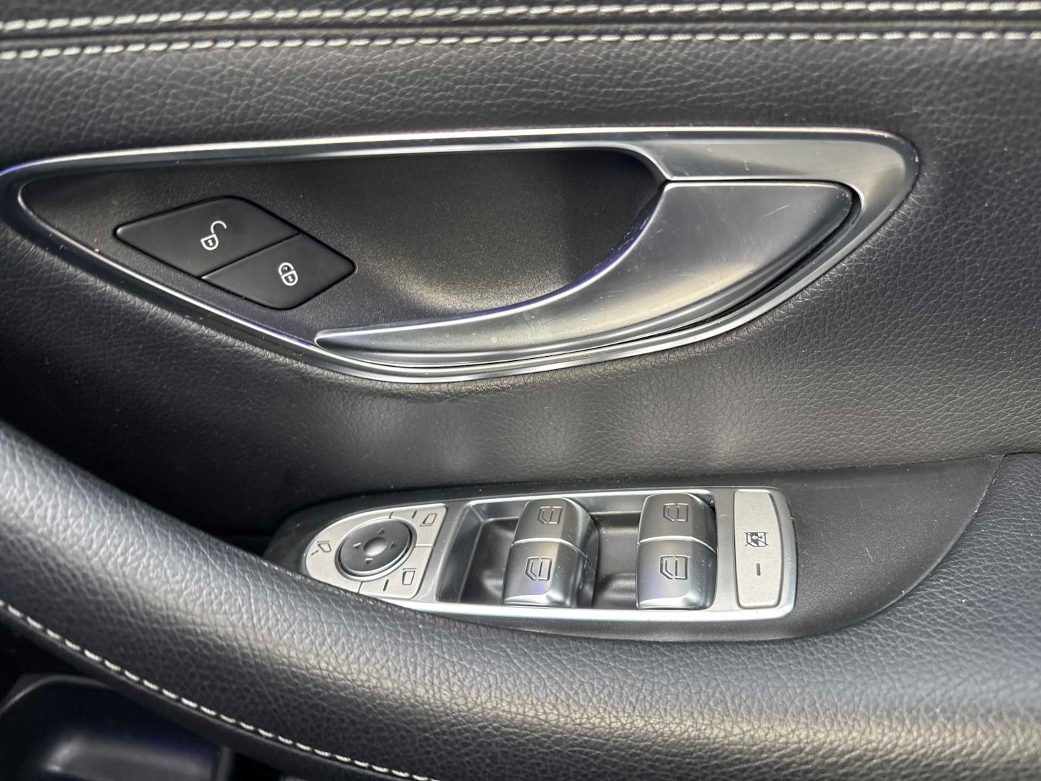 Used Mercedes-Benz E Class 2017 for sale - 76978764: Photo 25